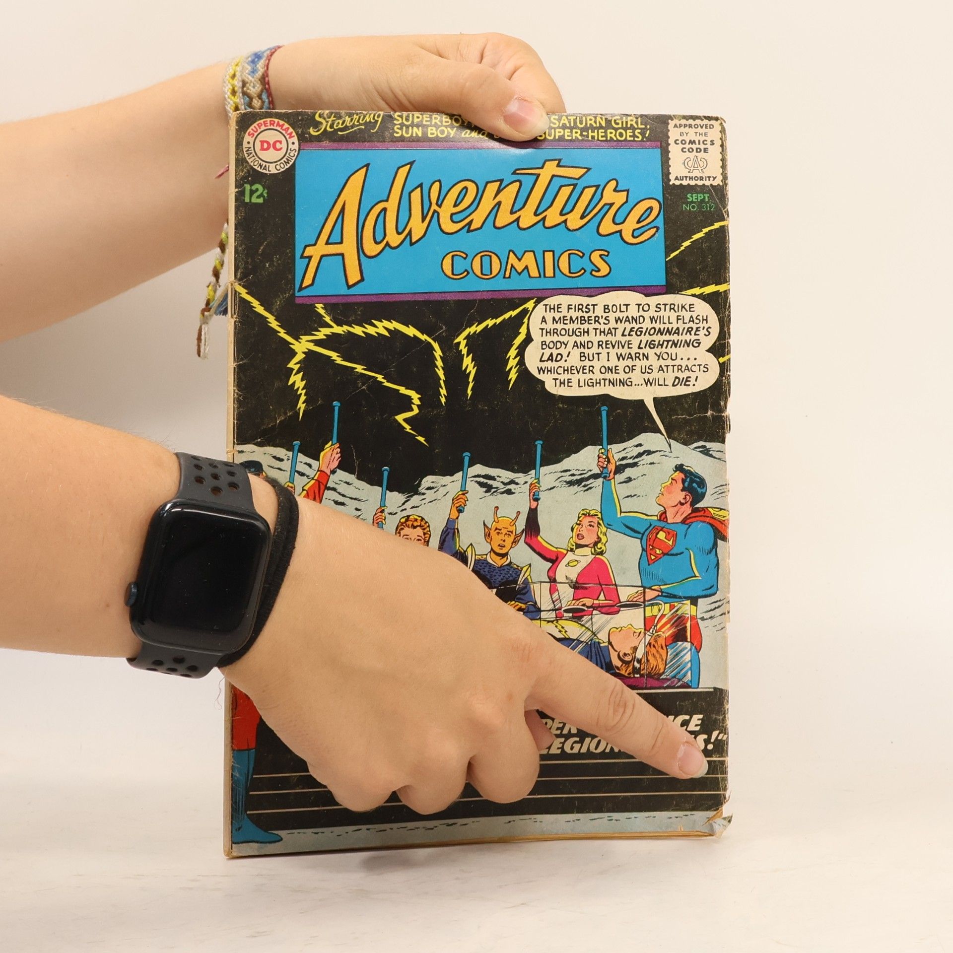 Kolektiv autorů Adventure Comics 312