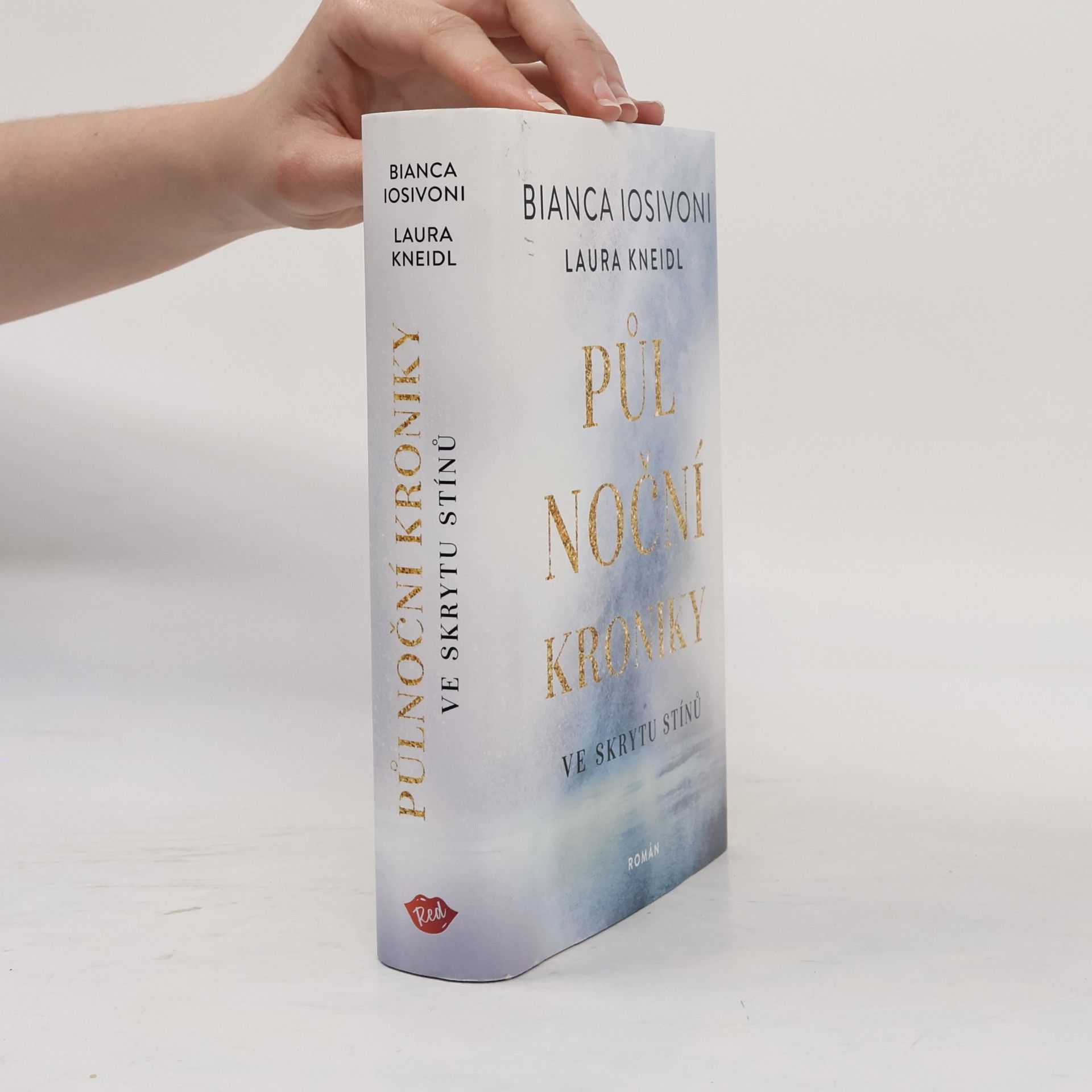 Bianca Iosivoni Ve skrytu stínů
