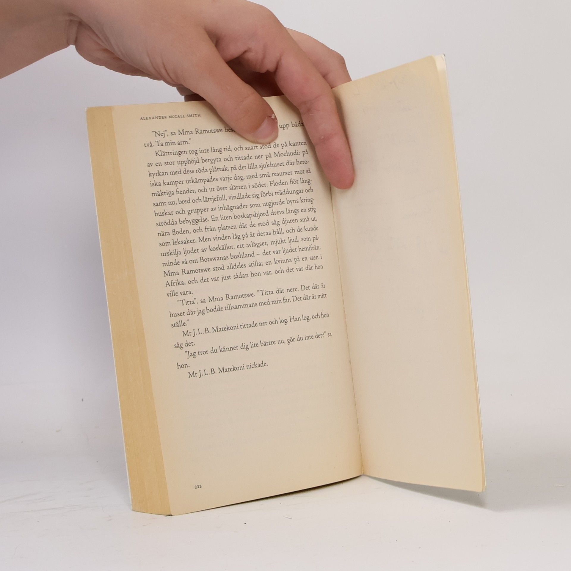 Alexander McCall Smith Damernas detektivbyrå - 3: Vackra flickors lott