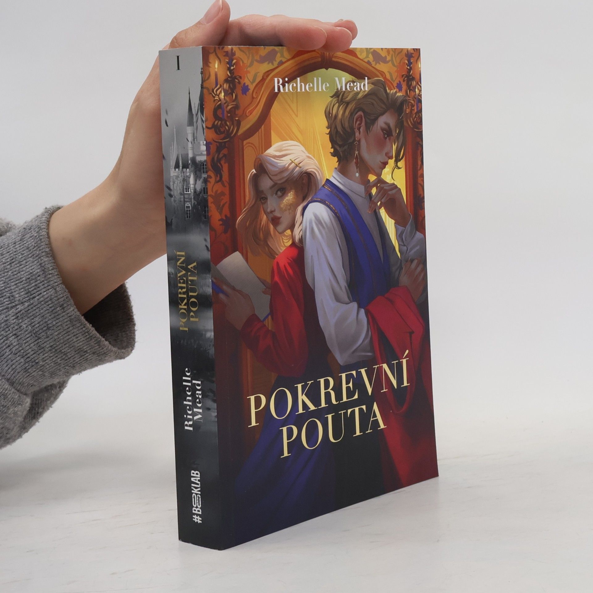 Richelle Mead Pokrevní pouta