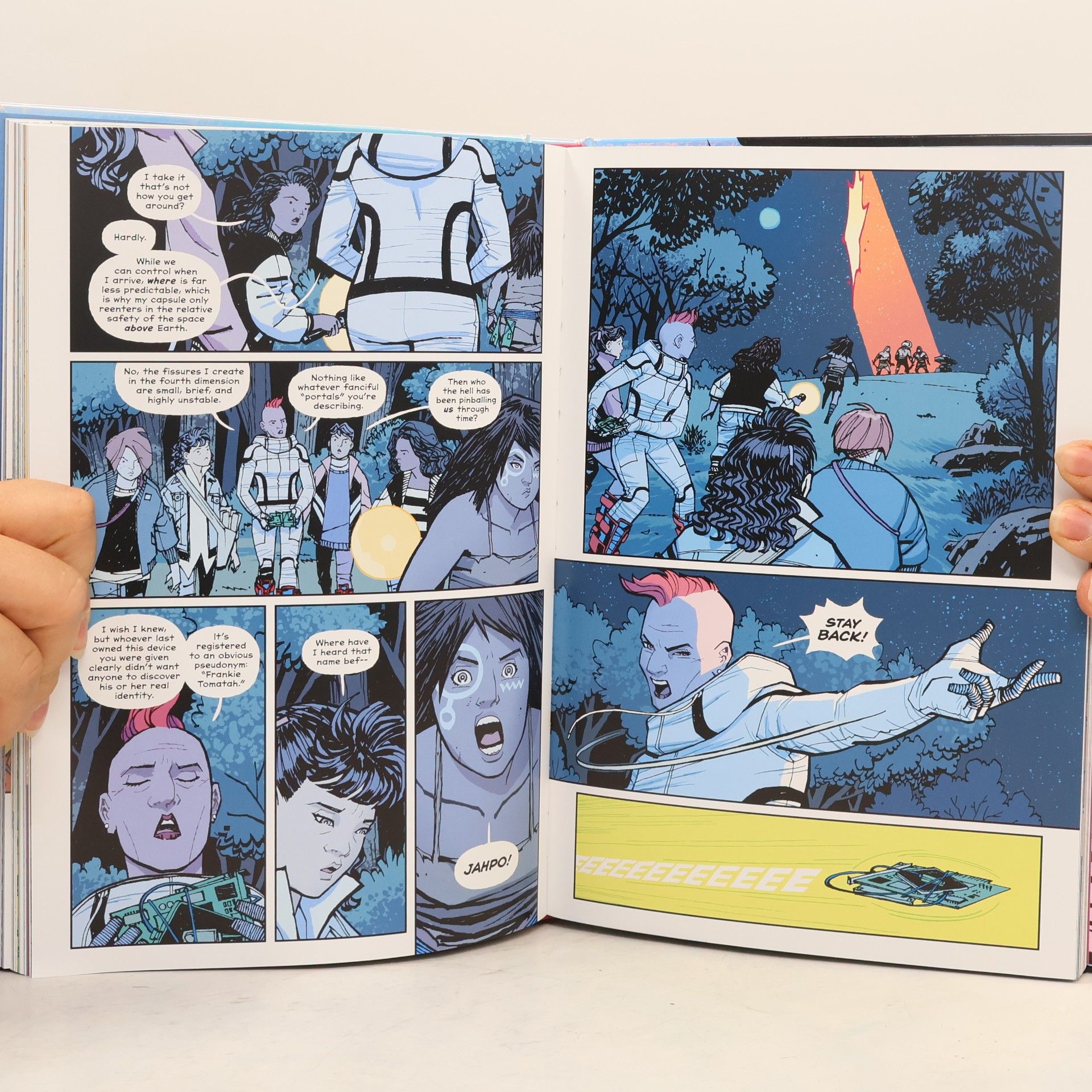 K. Brian Vaughan Paper Girls 2