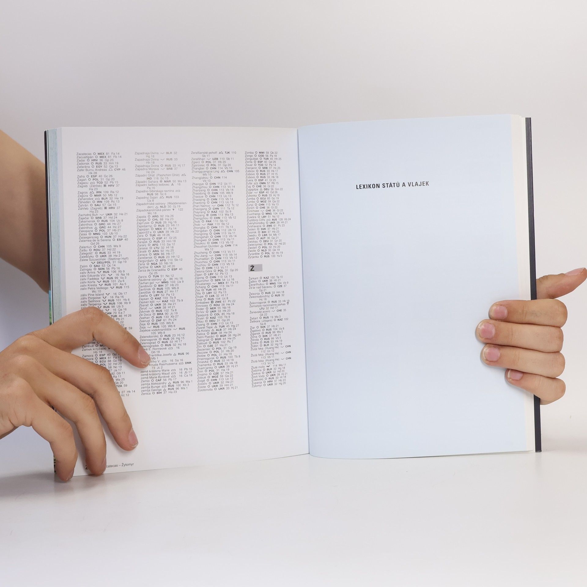 Autorenkollektiv Atlas světa - s lexikonem států a vlajek
