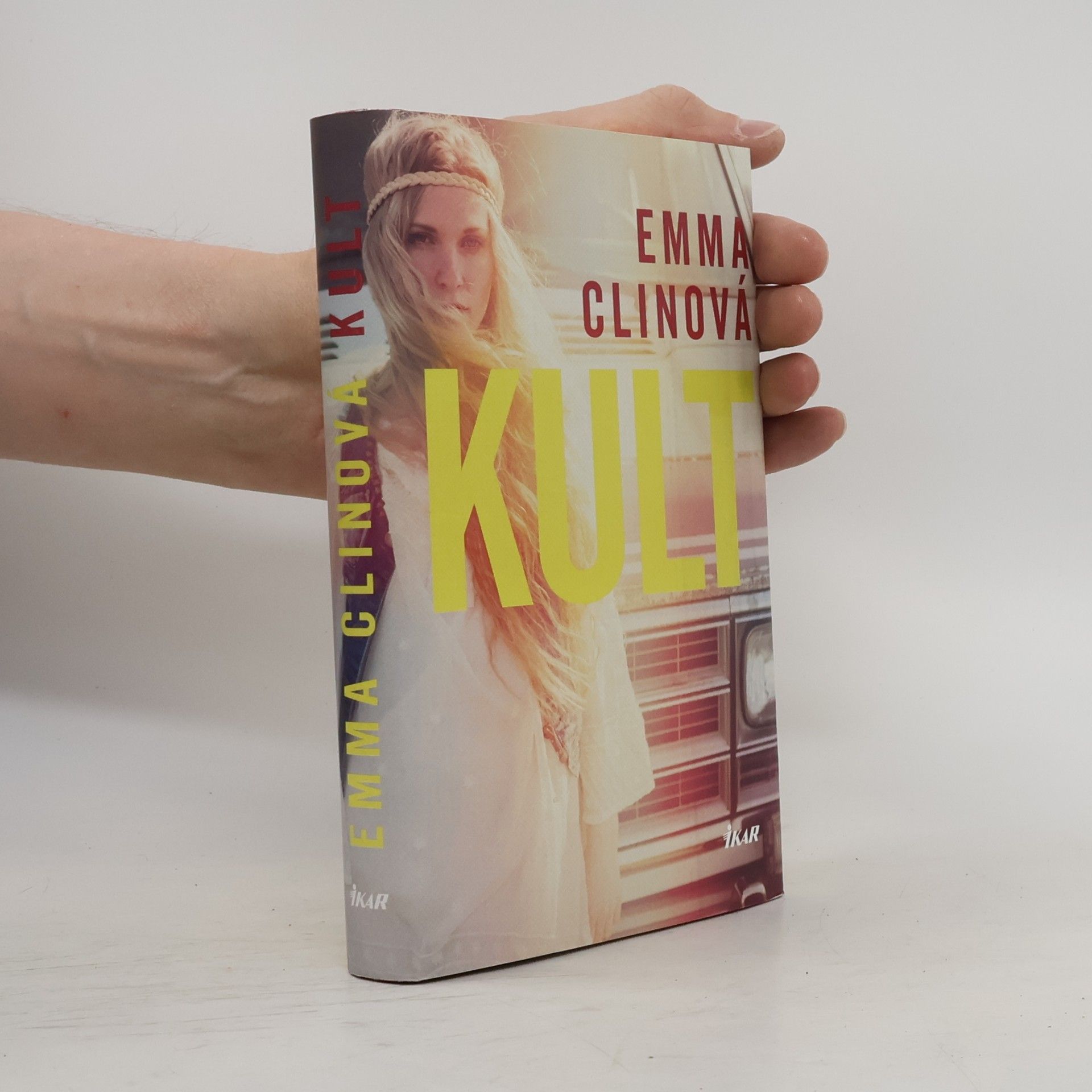 Emma Cline Kult