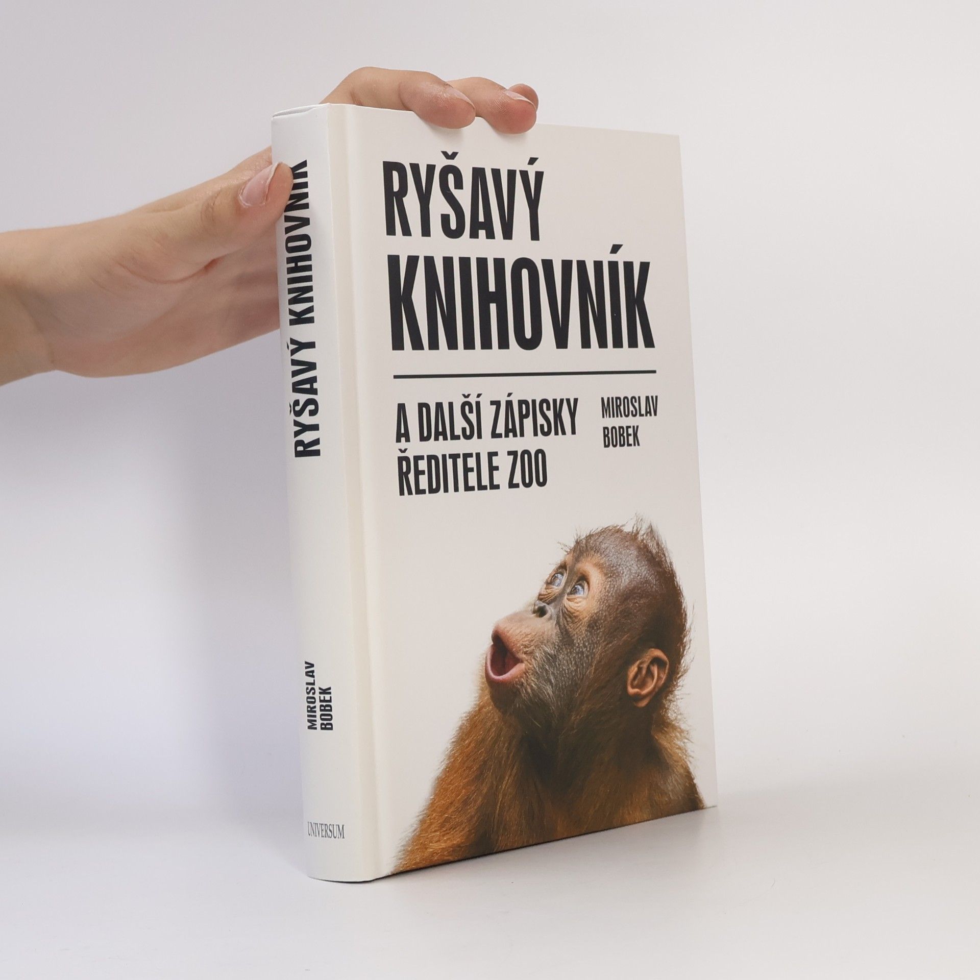 Miroslav Bobek Ryšavý knihovník a další zápisky ředitele zoo