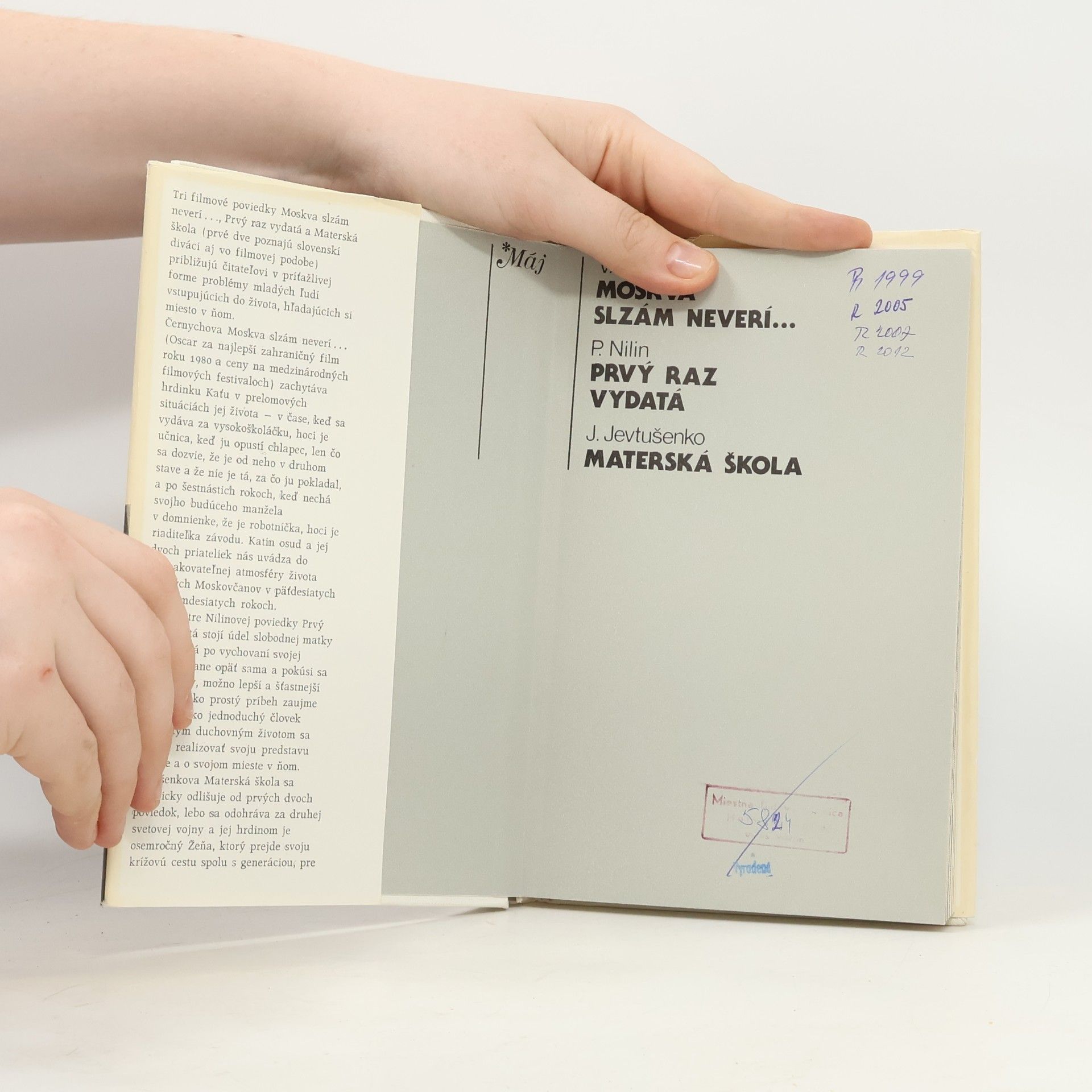 Autorenkollektiv Moskva slzám neverí. Prvý raz vydatí. Materská škola