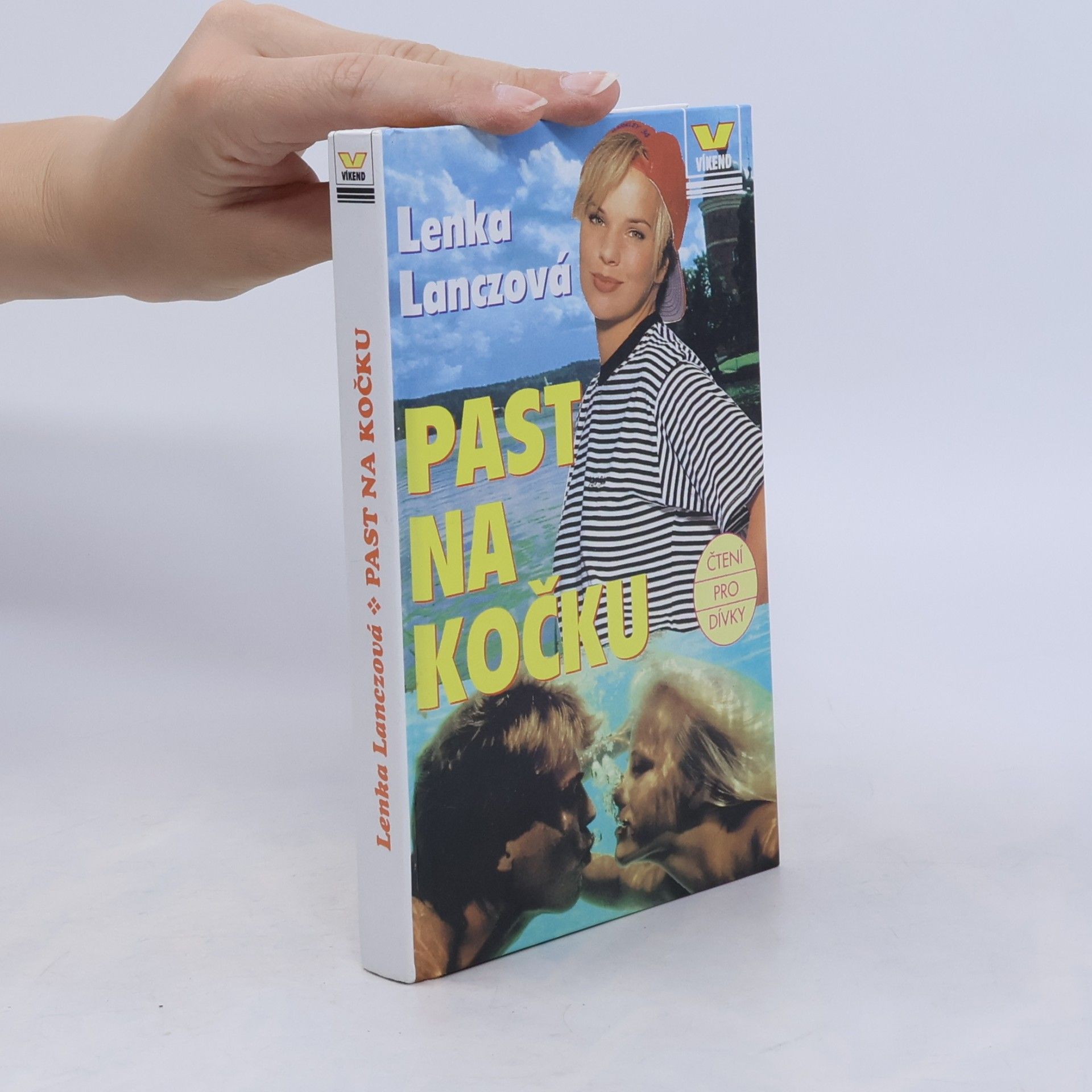 Lenka Lanczová Past na kočku