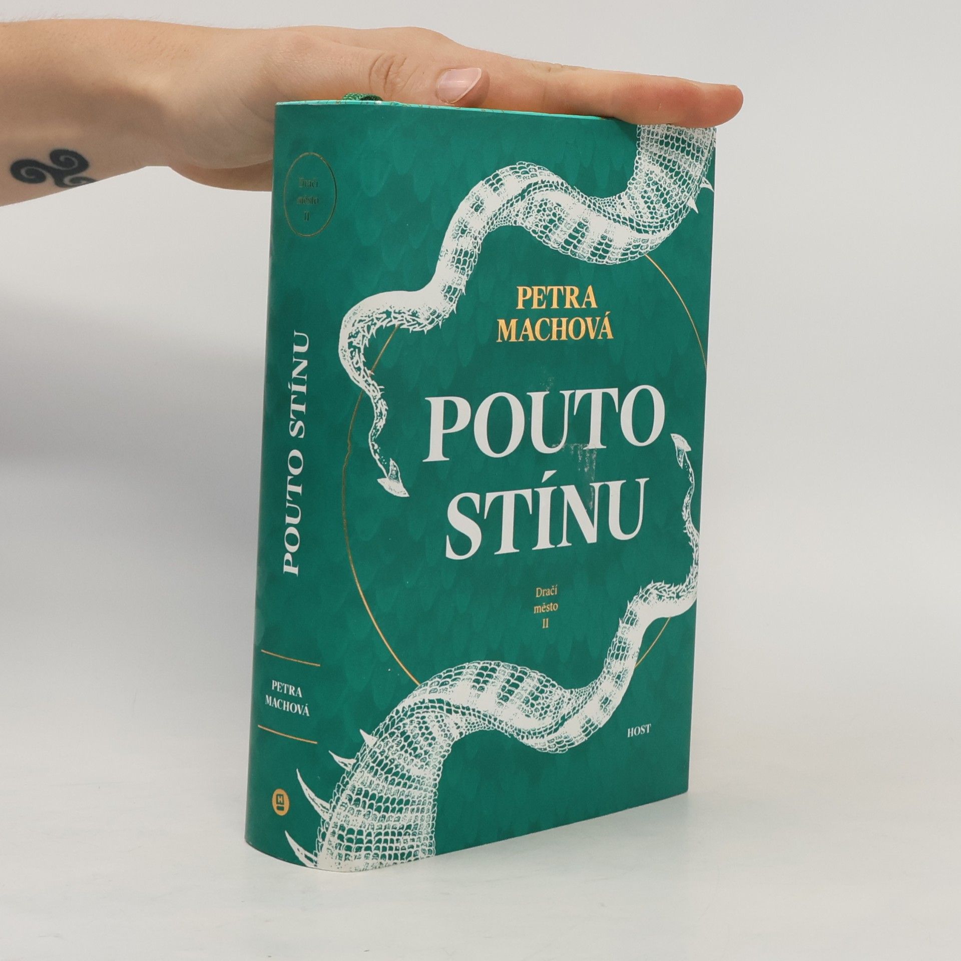 Petra Machová Pouto stínu