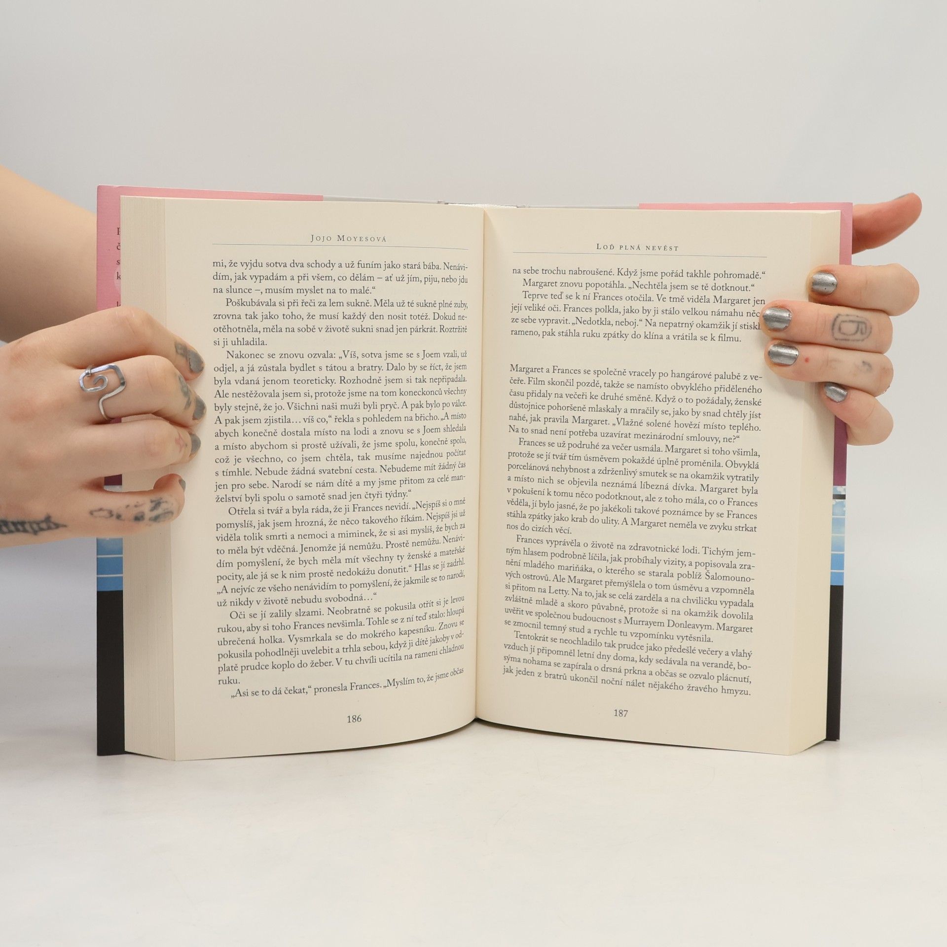 Jojo Moyes Loď plná nevěst