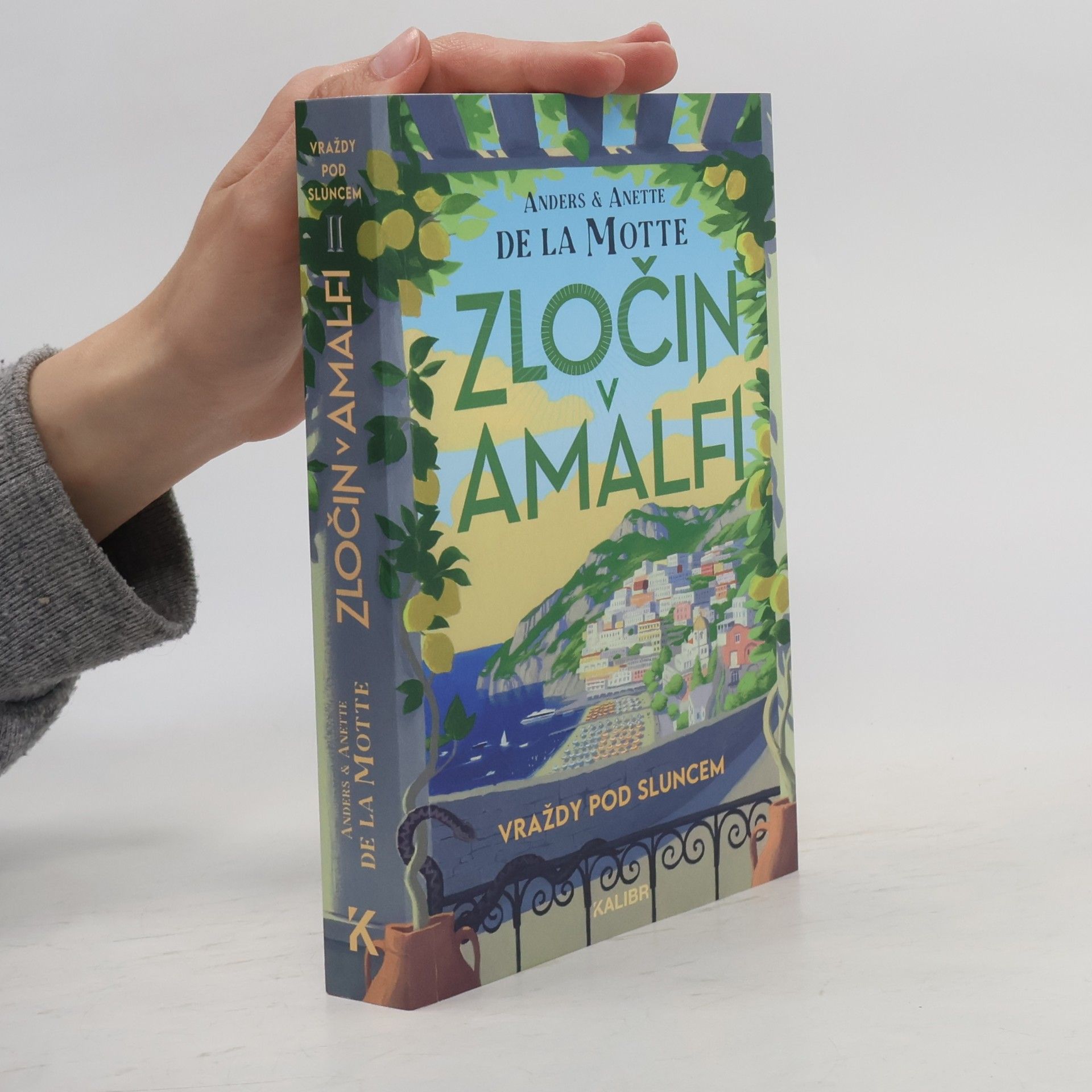 Anette De la Motte Vraždy pod sluncem II: Zločin v Amalfi