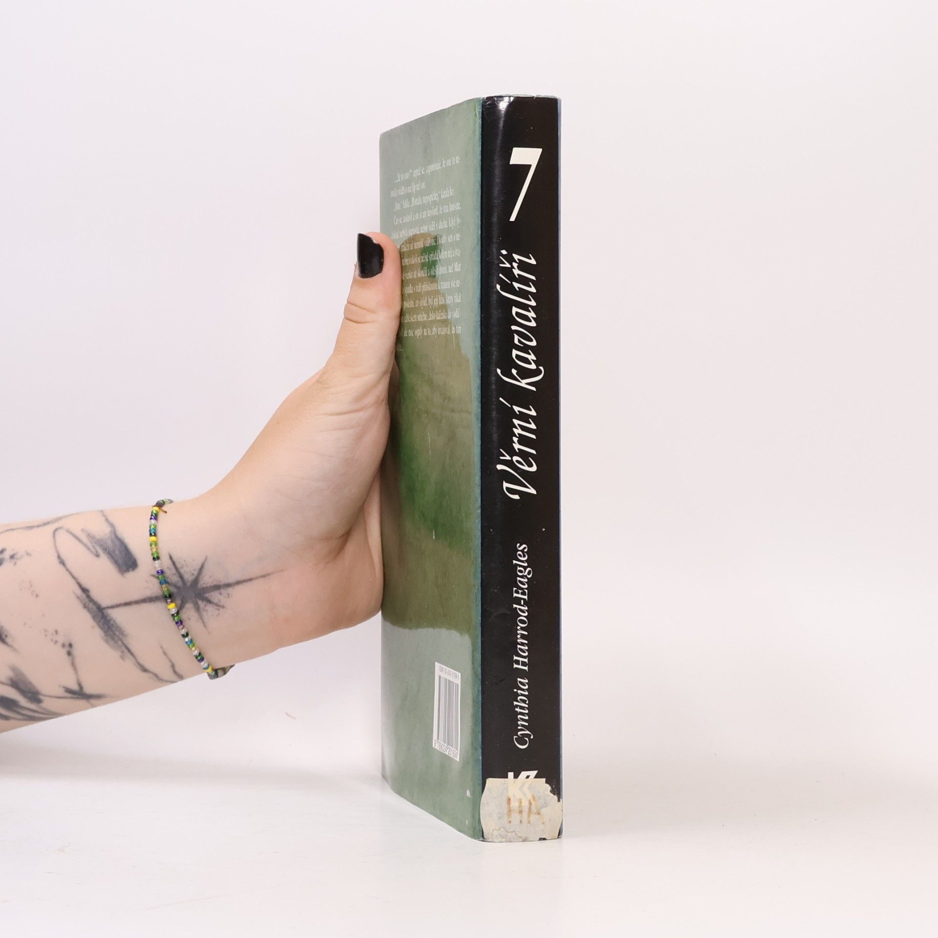 Cynthia Harrod-Eagles Věrní kavalíři. Dynastie Morlandů. 7. díl