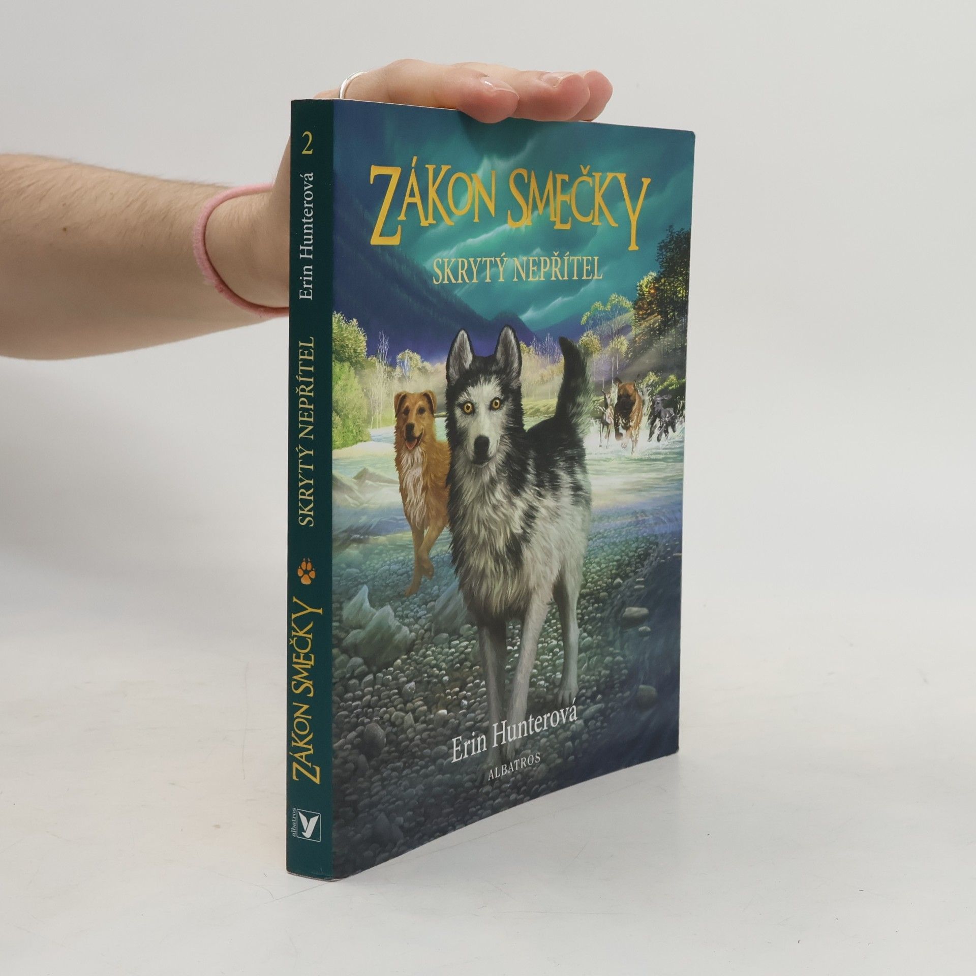 Erin Hunter Zákon smečky: Skrytý nepřítel