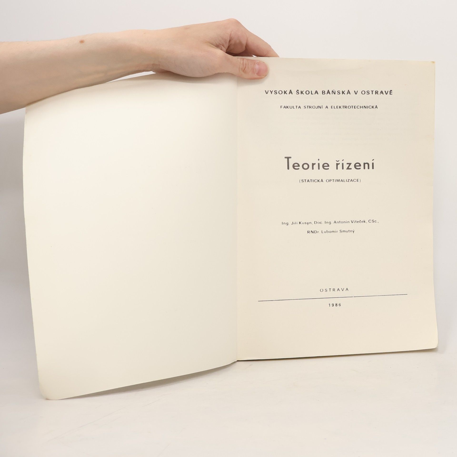 Various authors Teorie řízení