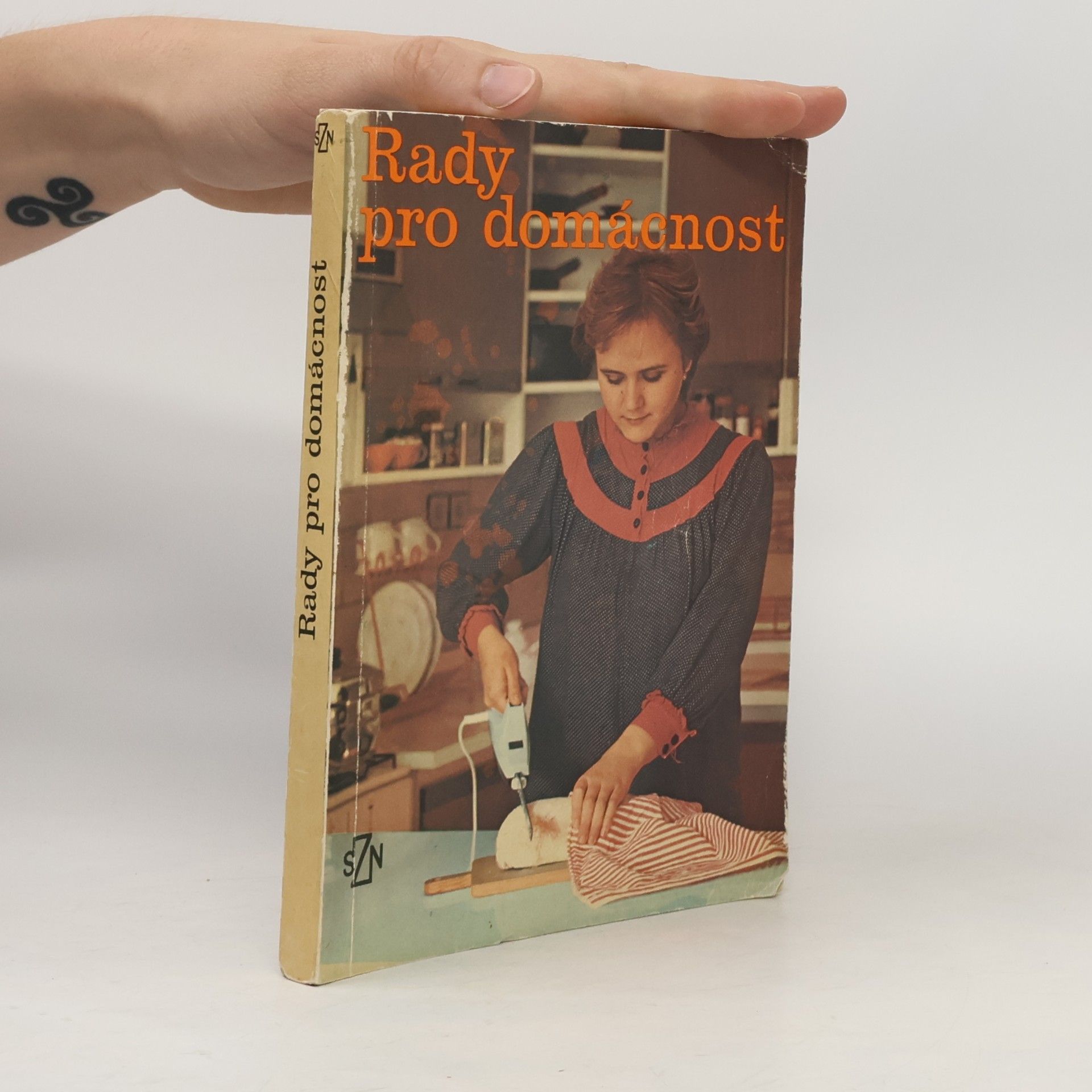 Kolektiv autorů Rady pro domácnost