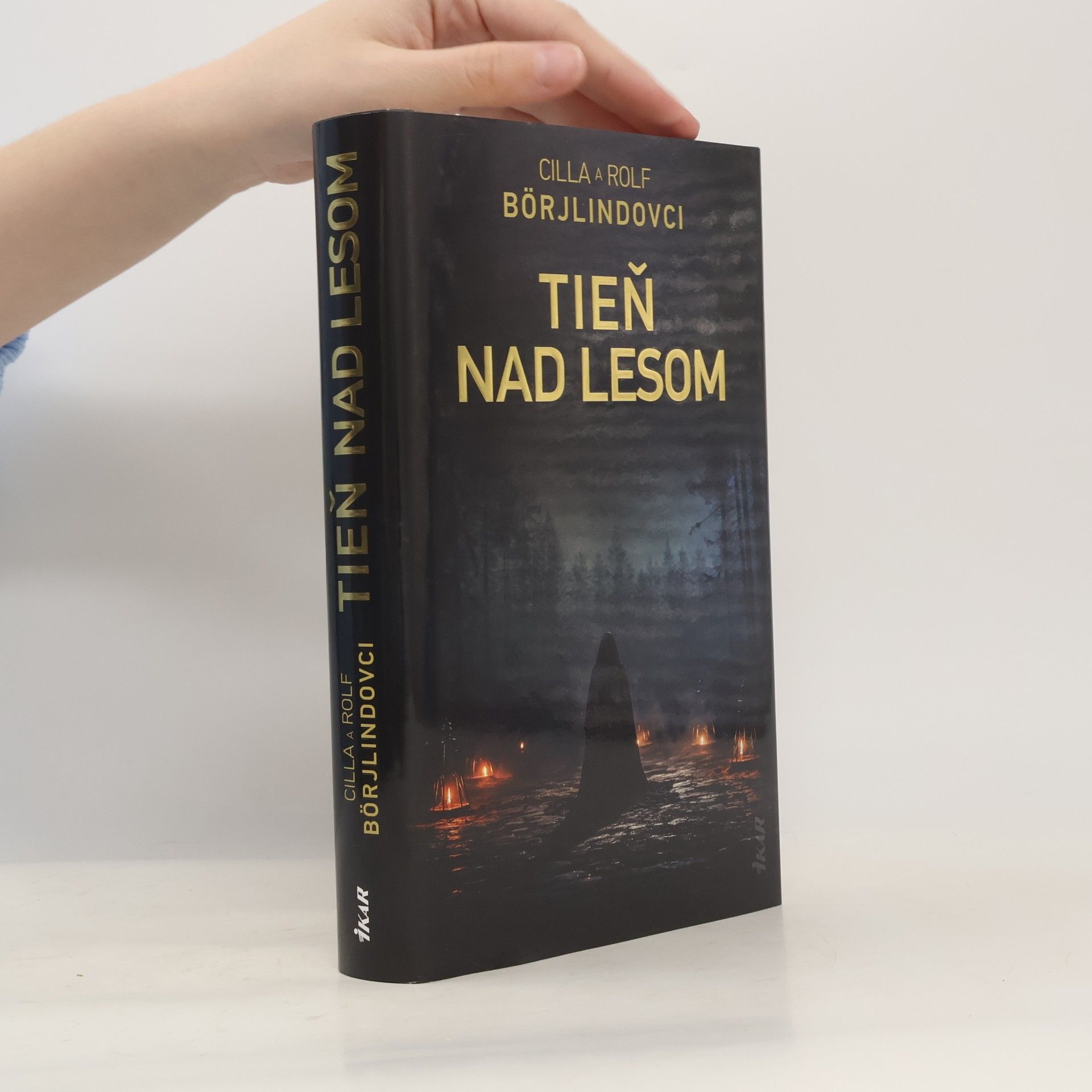 Mária Bratová Tieň nad lesom
