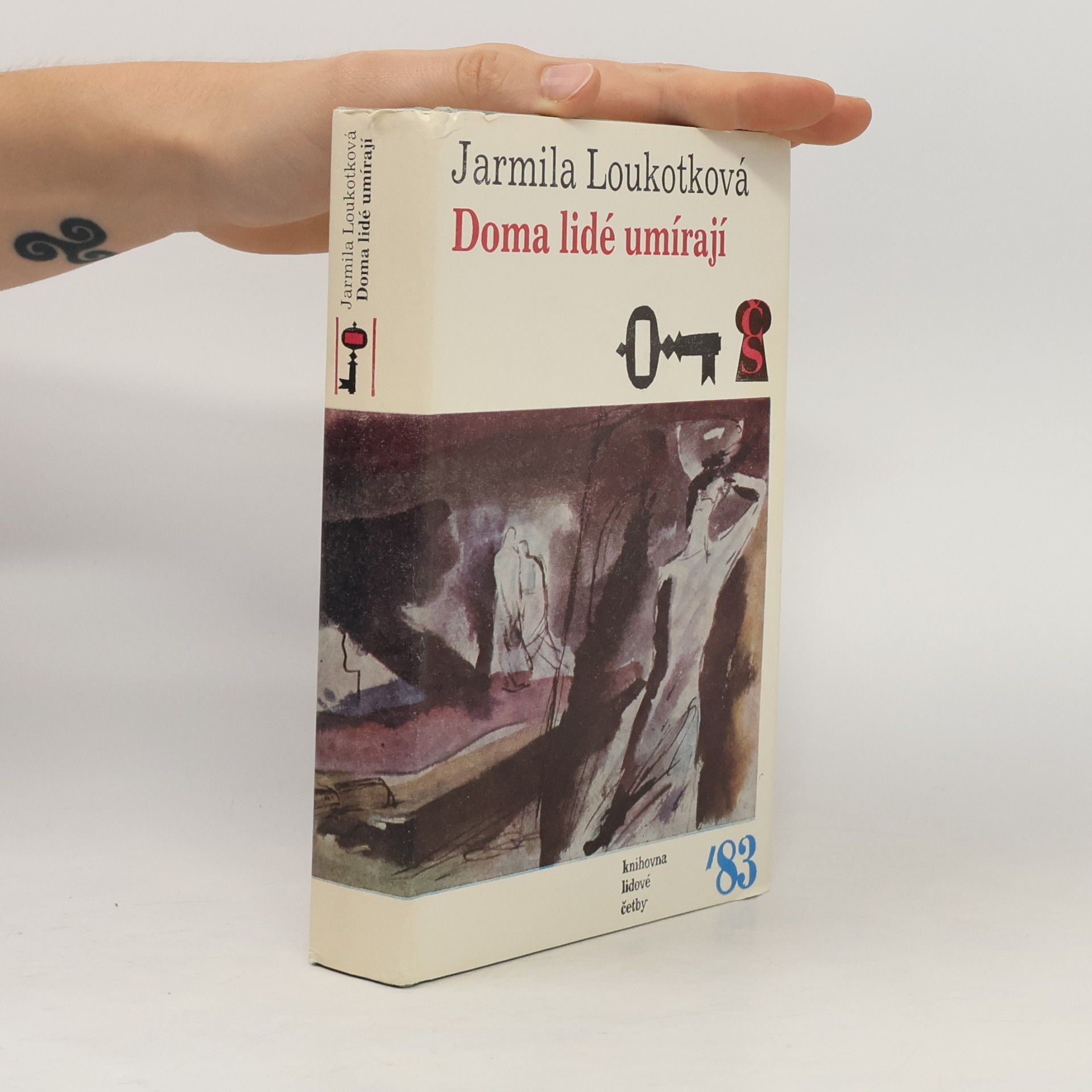 Doma lidé umírají
