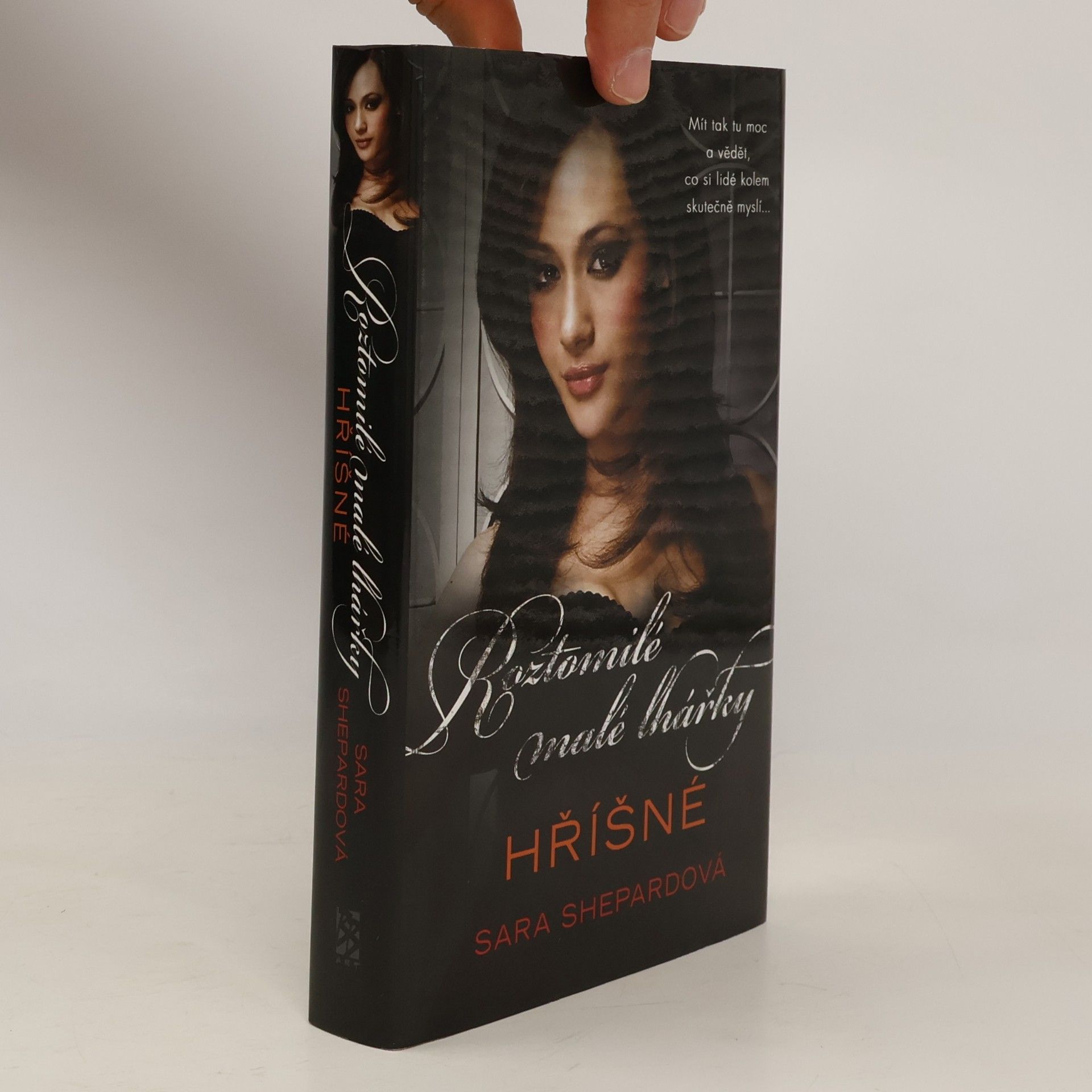 Sara Shepard Roztomilé malé lhářky: Hříšné