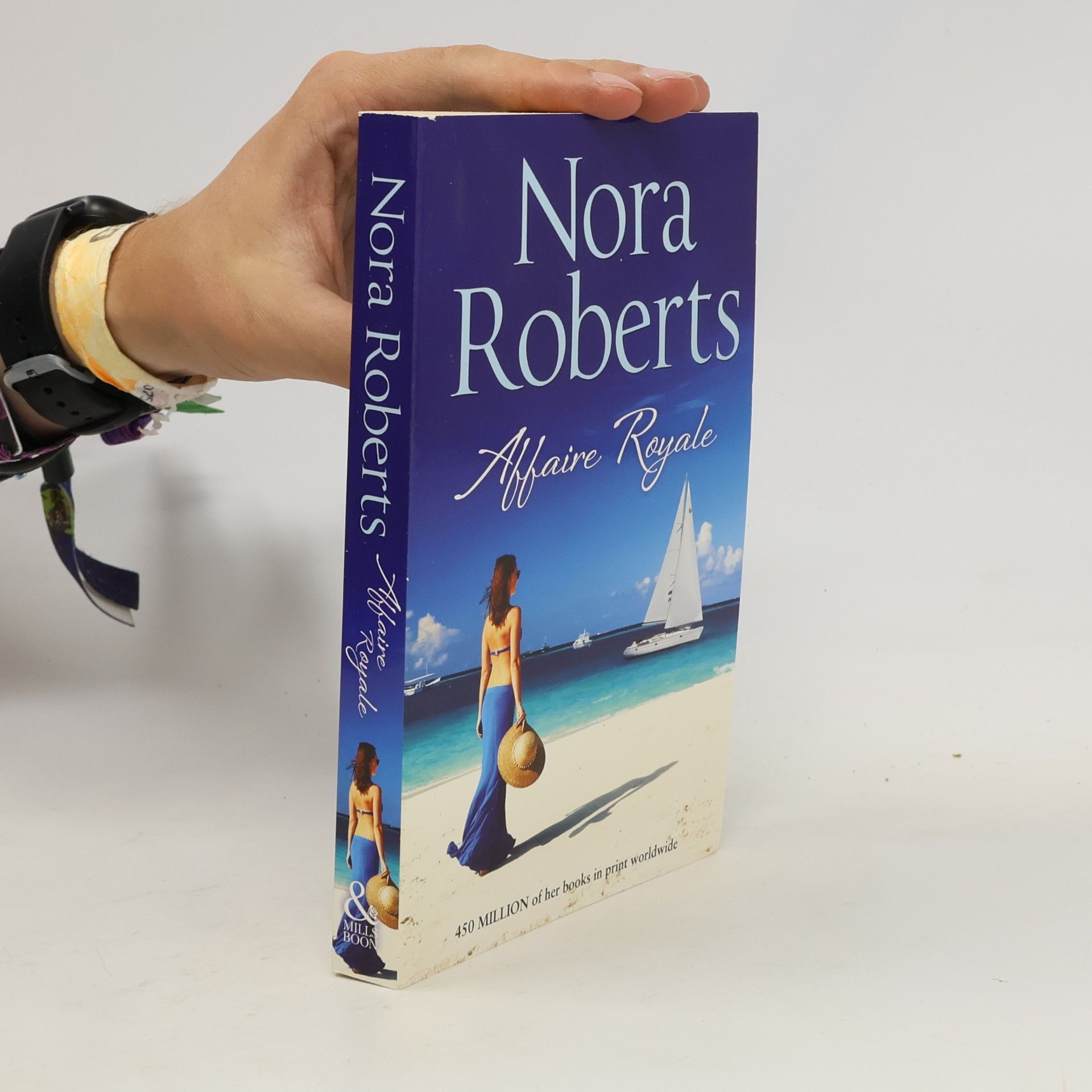 Nora Roberts The Royals of Cordina: Affaire Royale