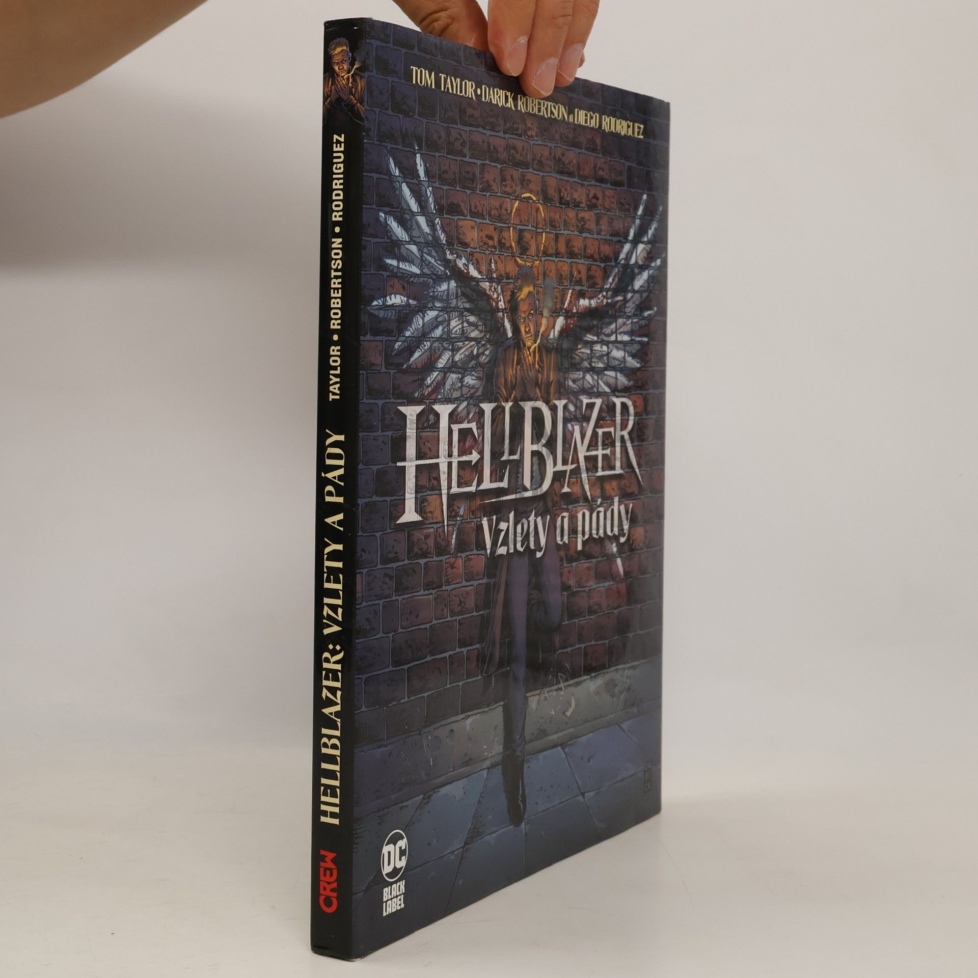Tom Taylor Hellblazer: vzlety a pády