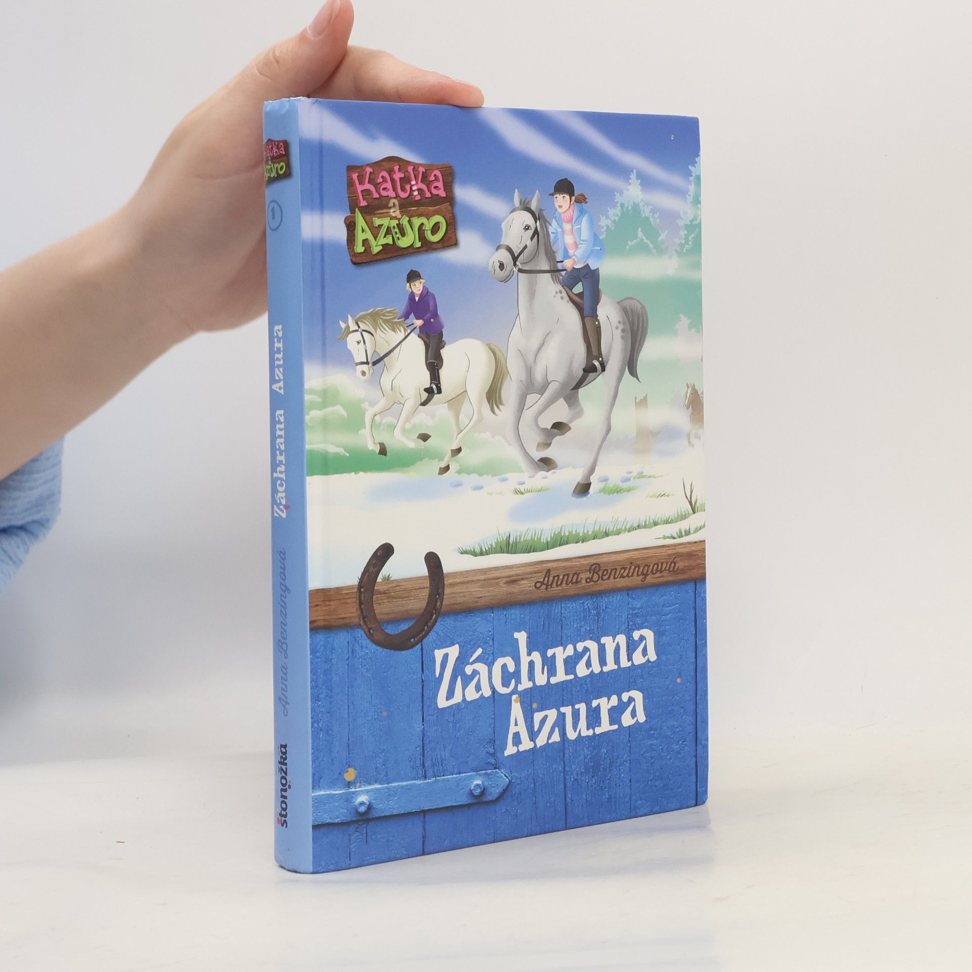 Anna Benzing Záchrana Azura