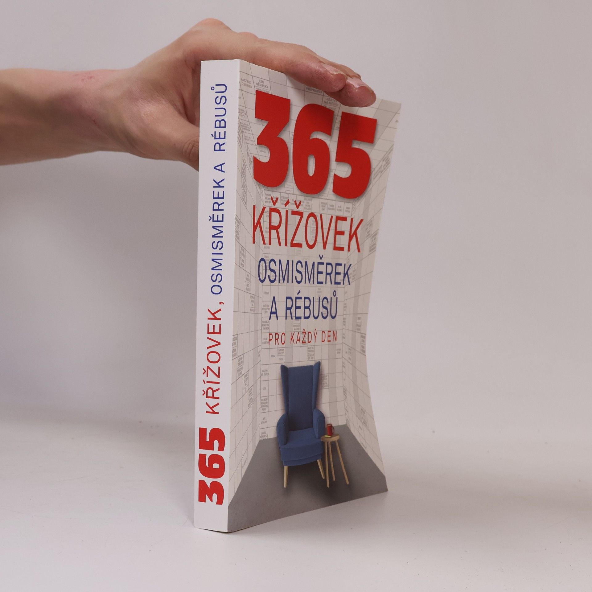 AA.VV. 365 křížovek, osmisměrek a rébusů pro každý den
