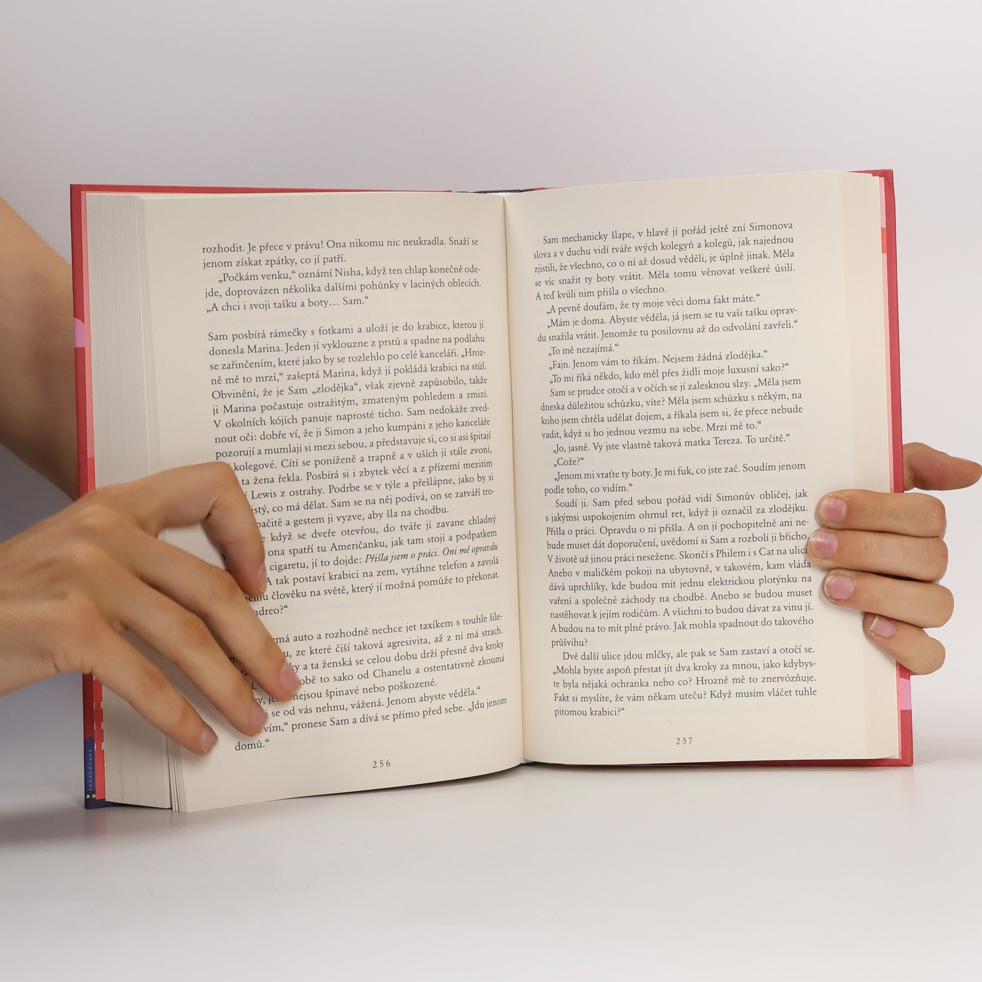 Jojo Moyes V cizích botách