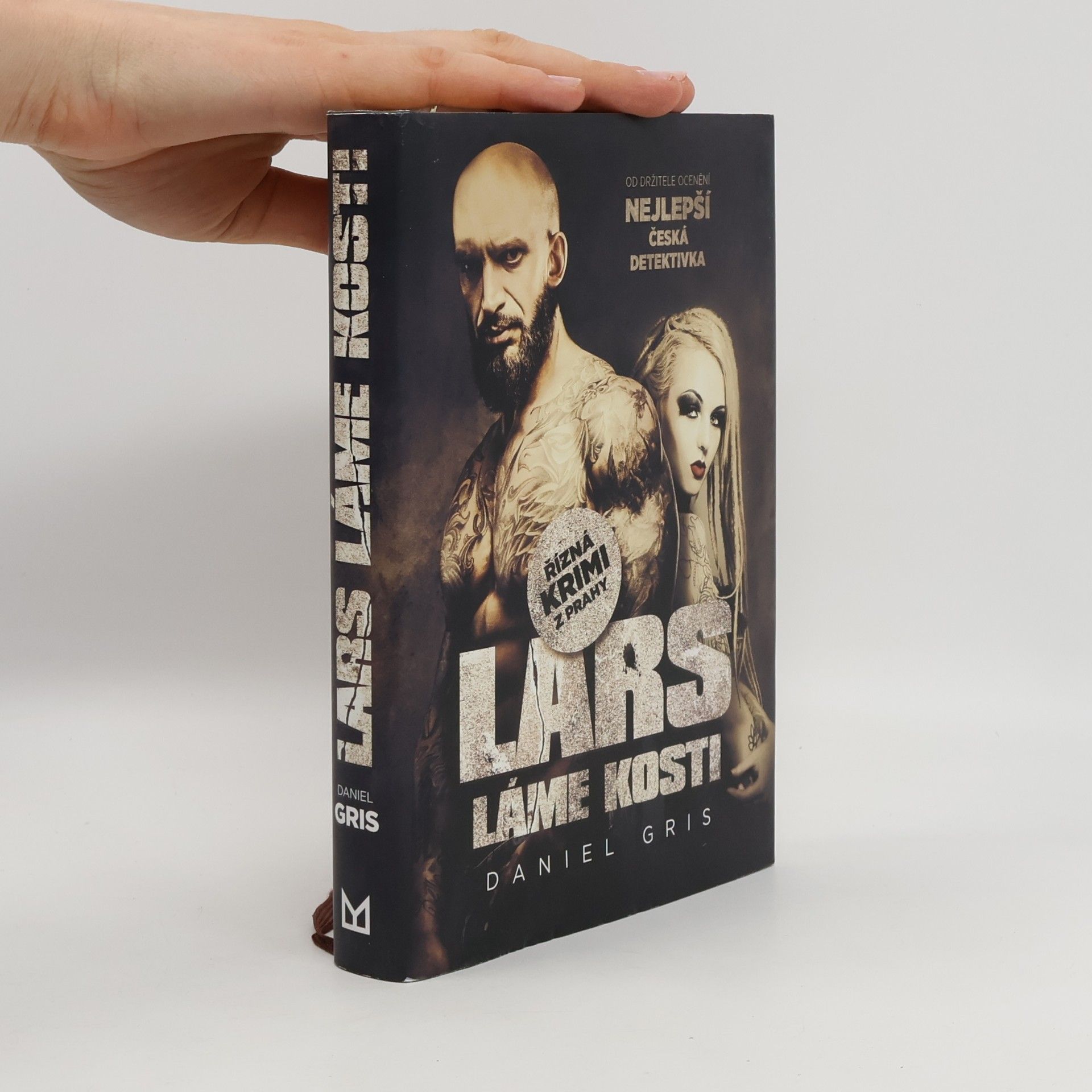 Daniel Gris Lars láme kosti
