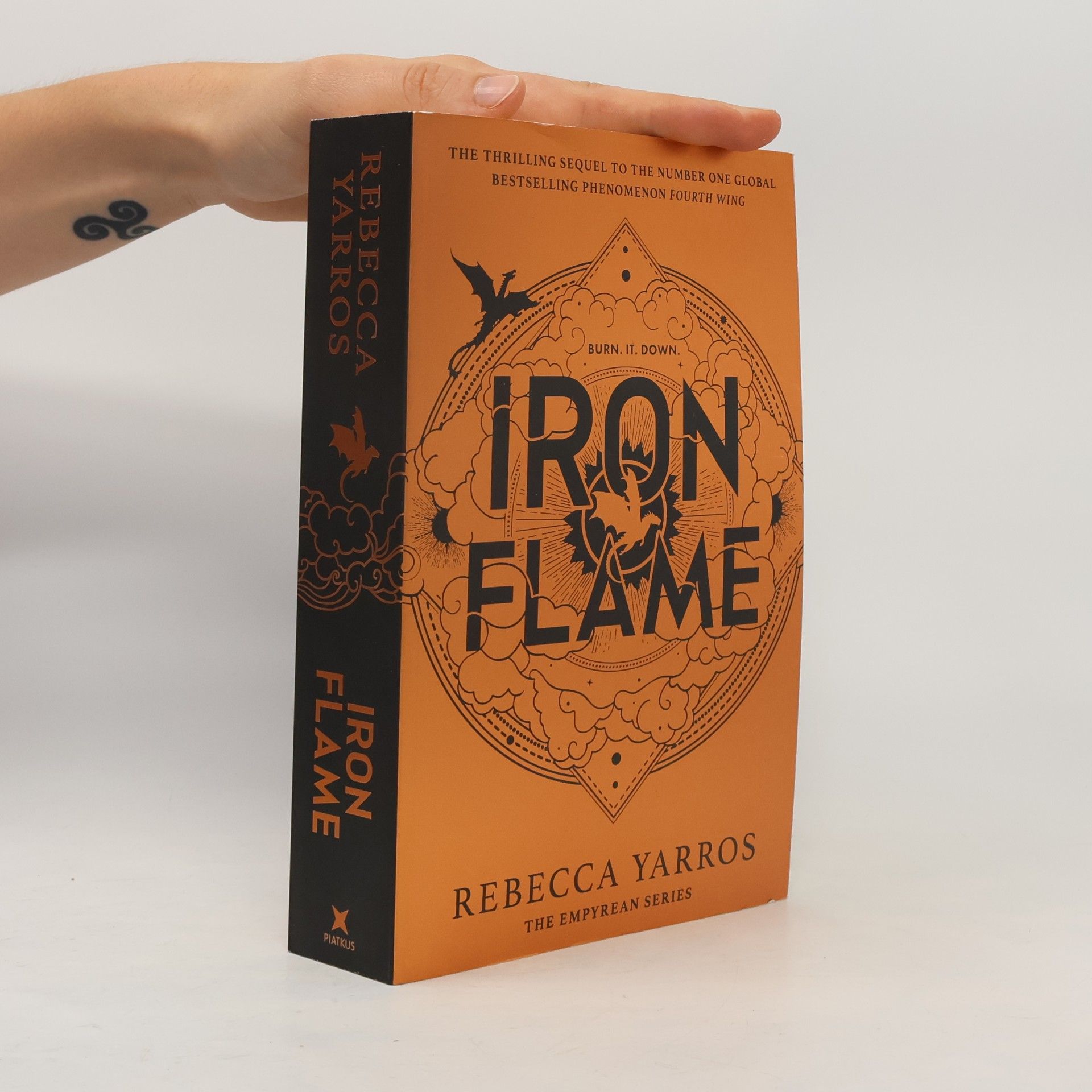 Rebecca Yarros Iron Flame
