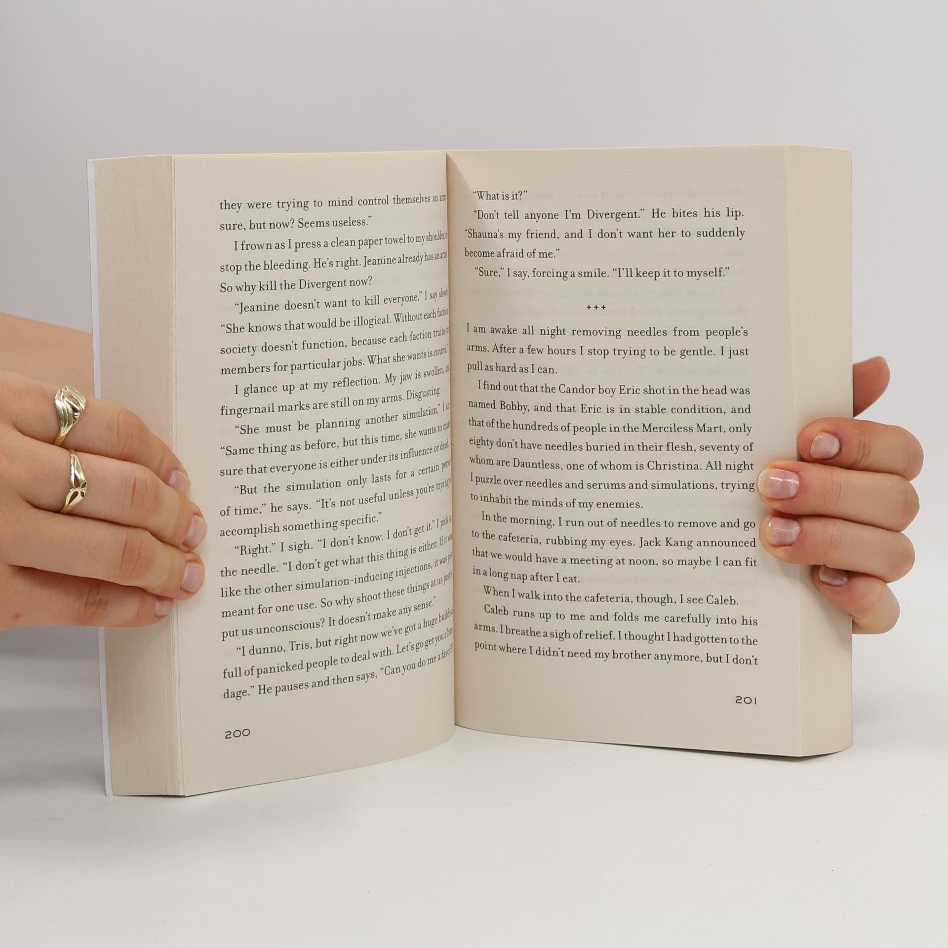 Veronica Roth Insurgent