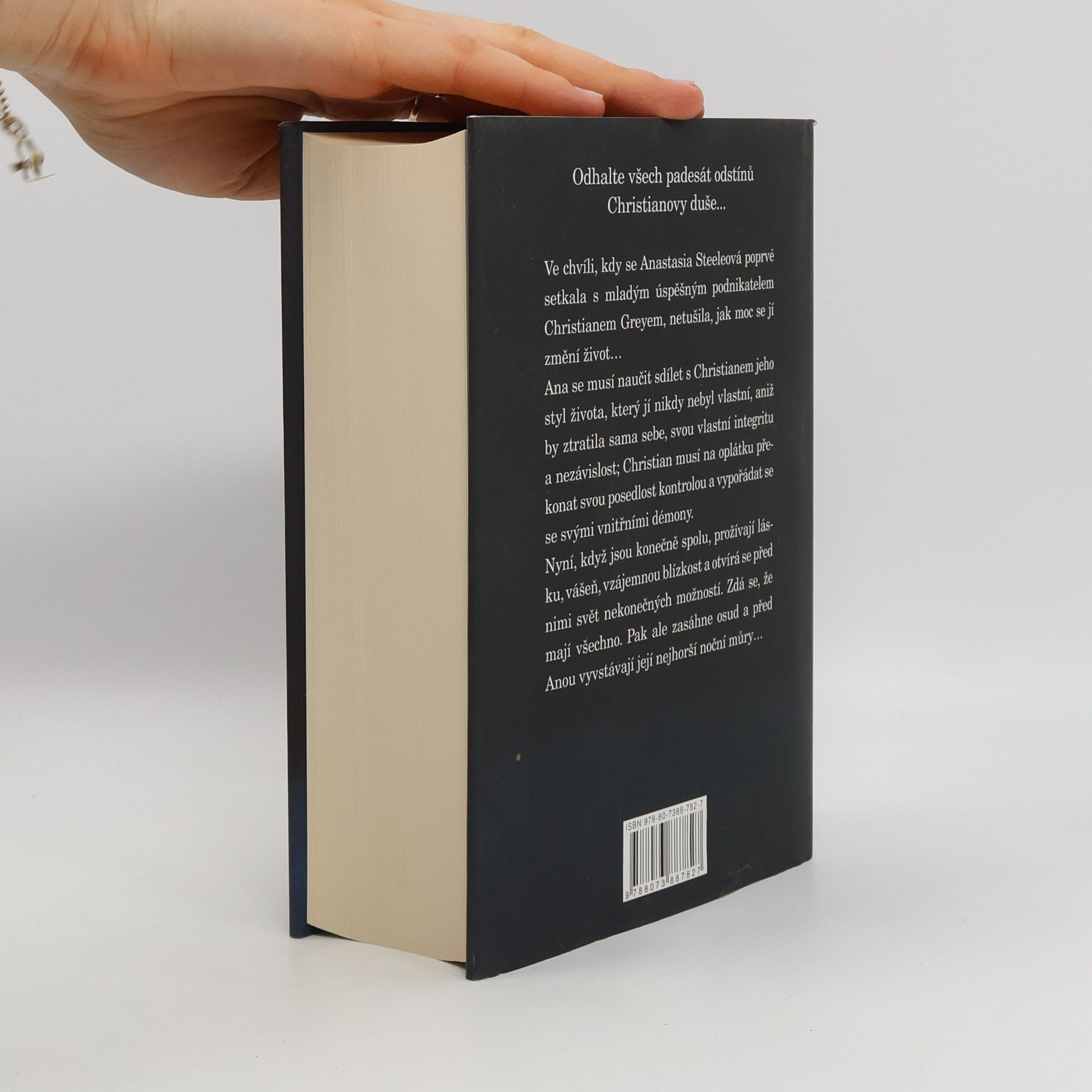 E. L. James Padesát odstínů svobody