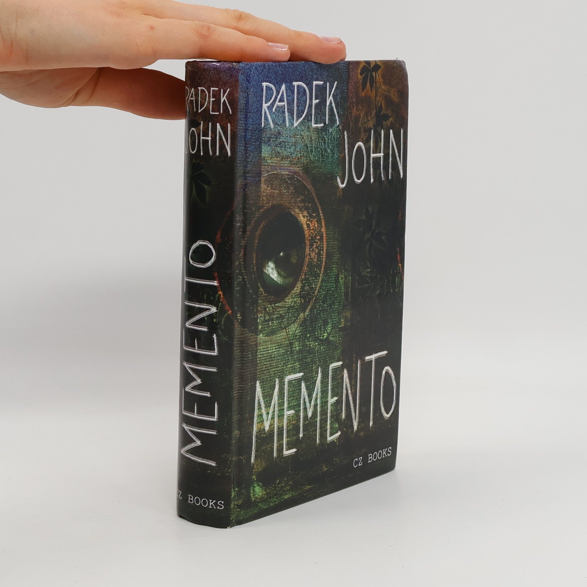 Radek John Memento