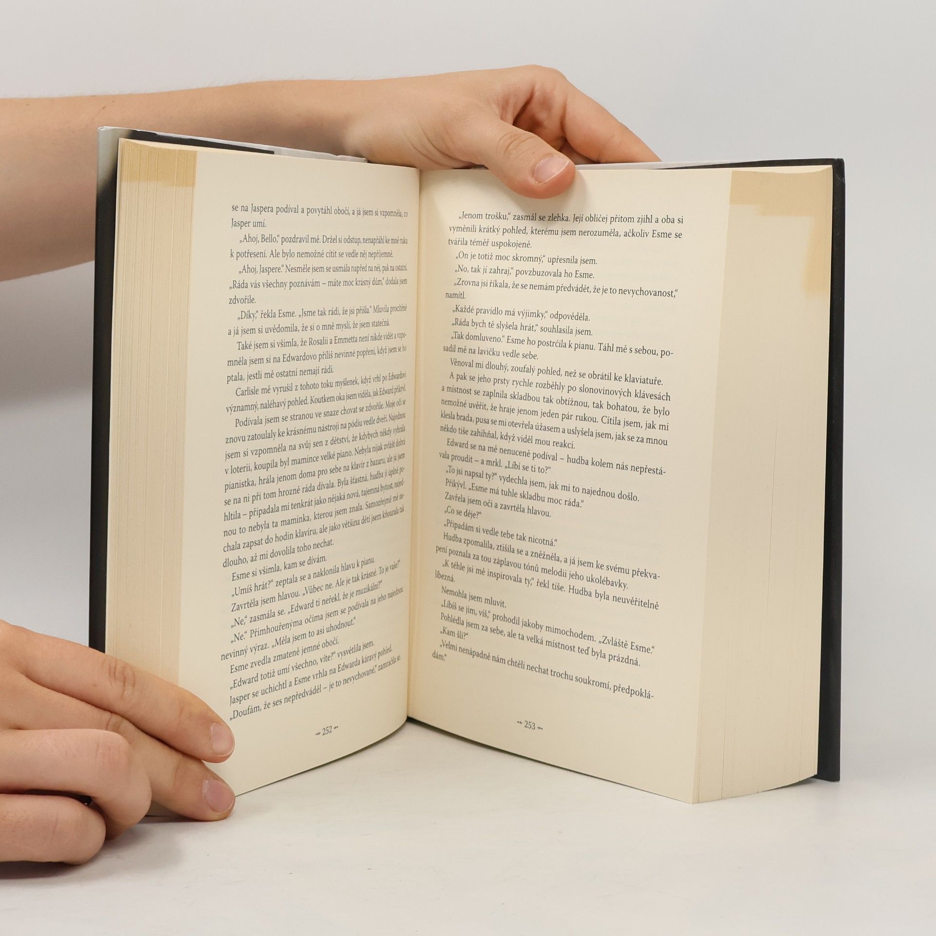 Stephenie Meyer Stmívání. Život a smrt: Druhý pohled. (Speciální edice)