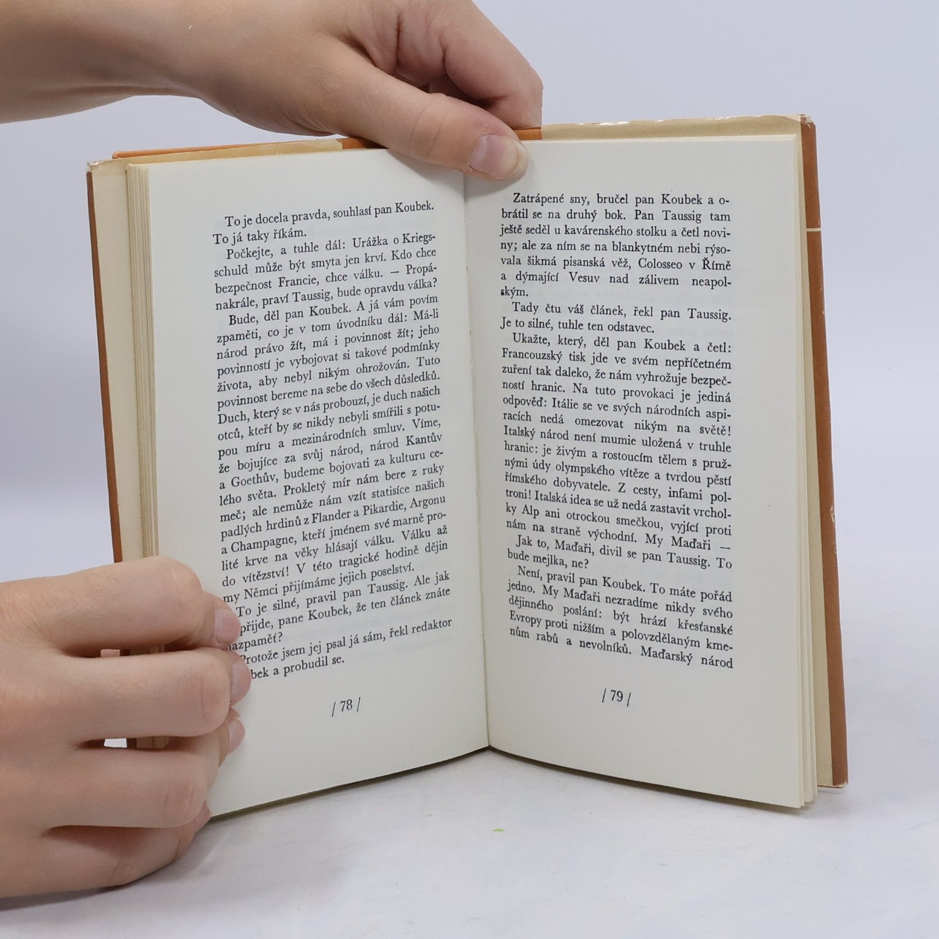 Karel Čapek Skandální aféra Josefa Holouška. Podivuhodné sny redaktora Koubka