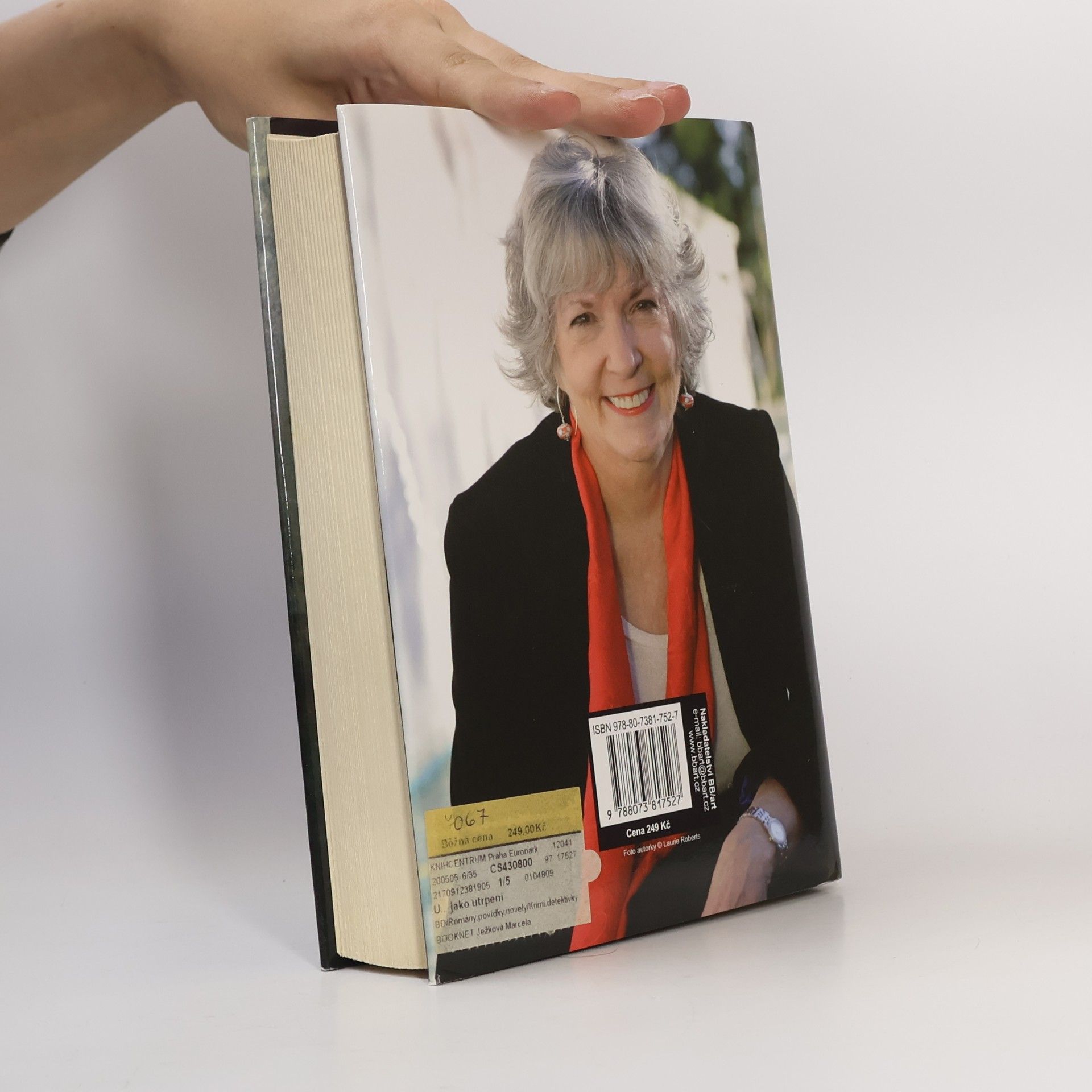 Sue Grafton U... jako Utrpení