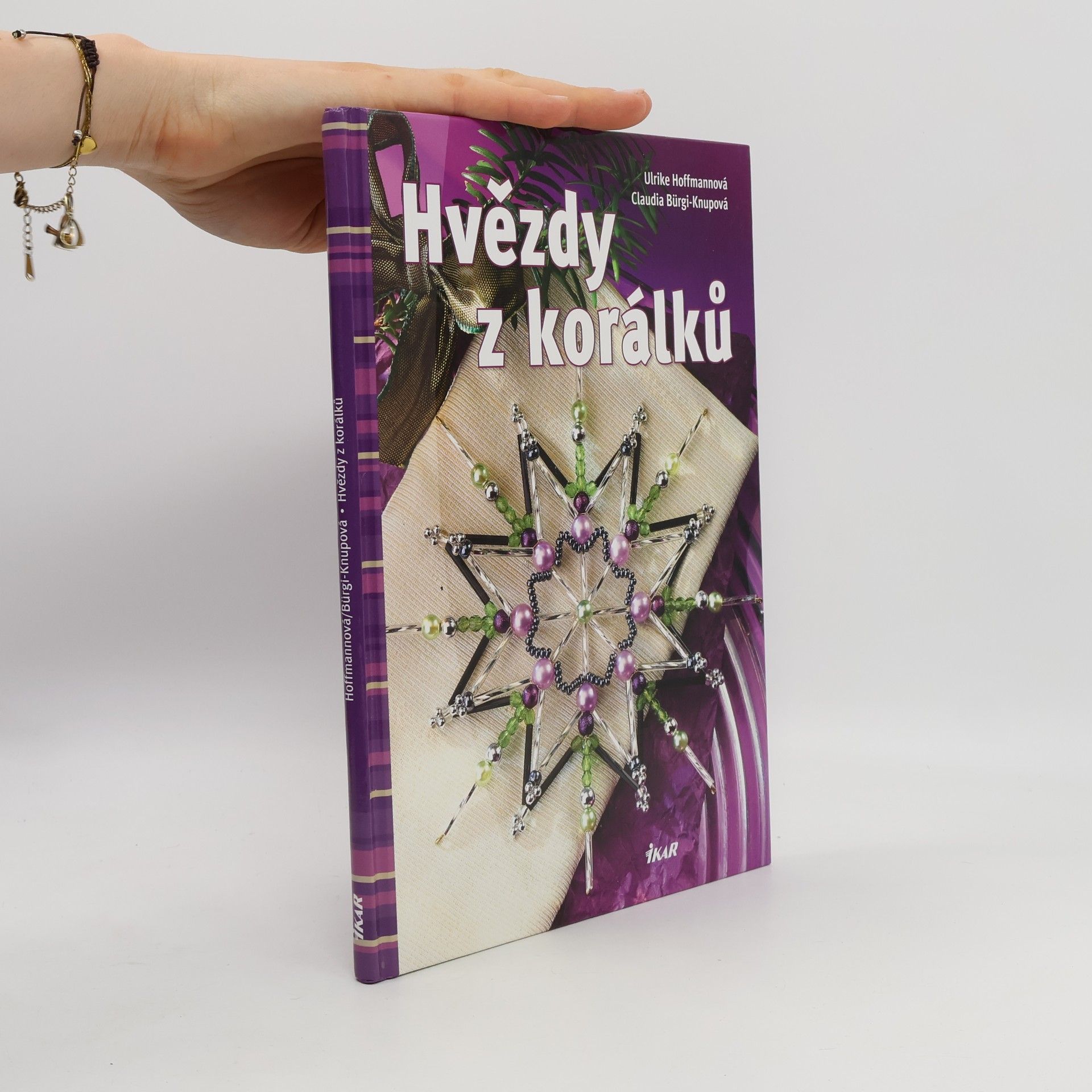 Ulrike Hoffmann-Richter Hvězdy z korálků