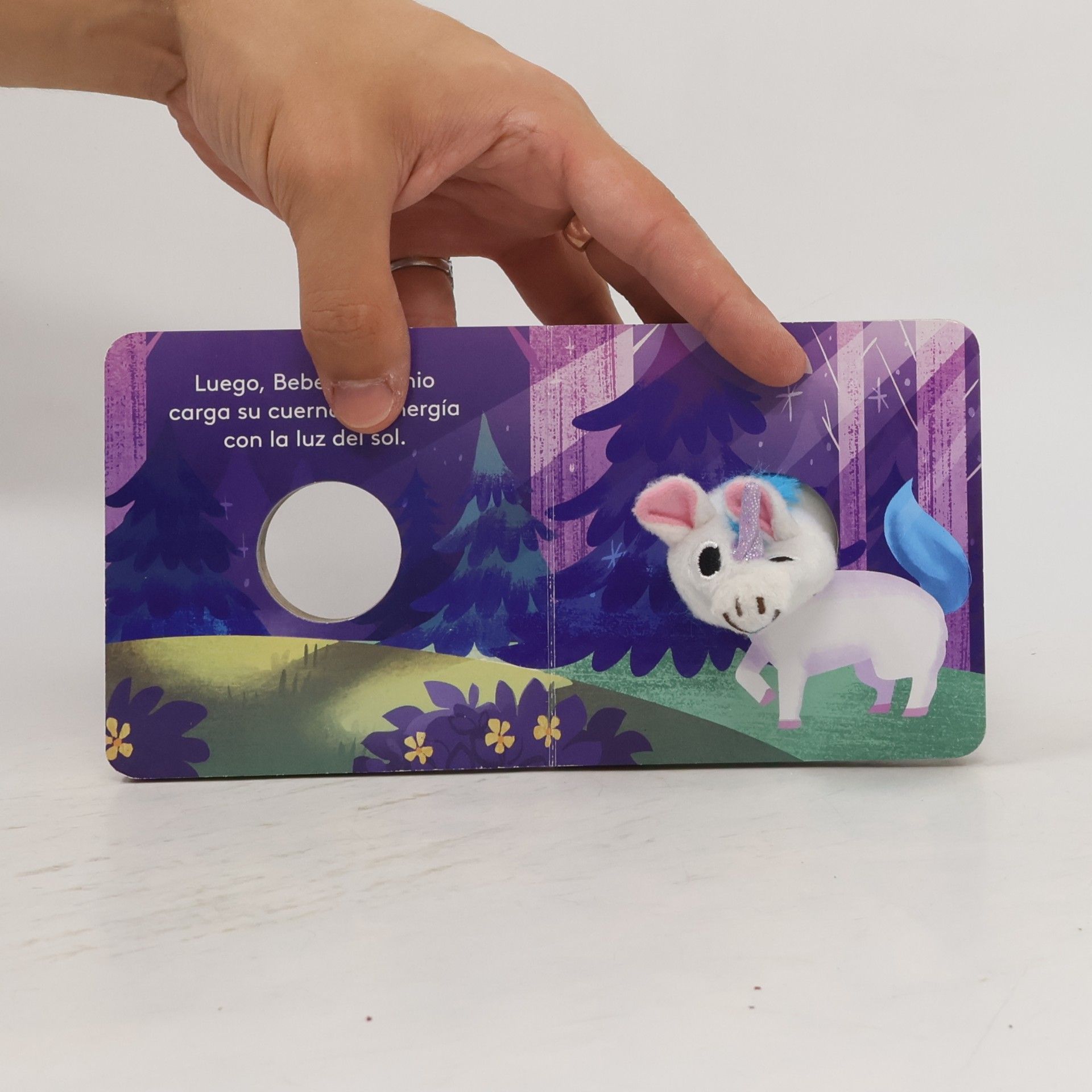 Victoria Ying Bebé Unicornio