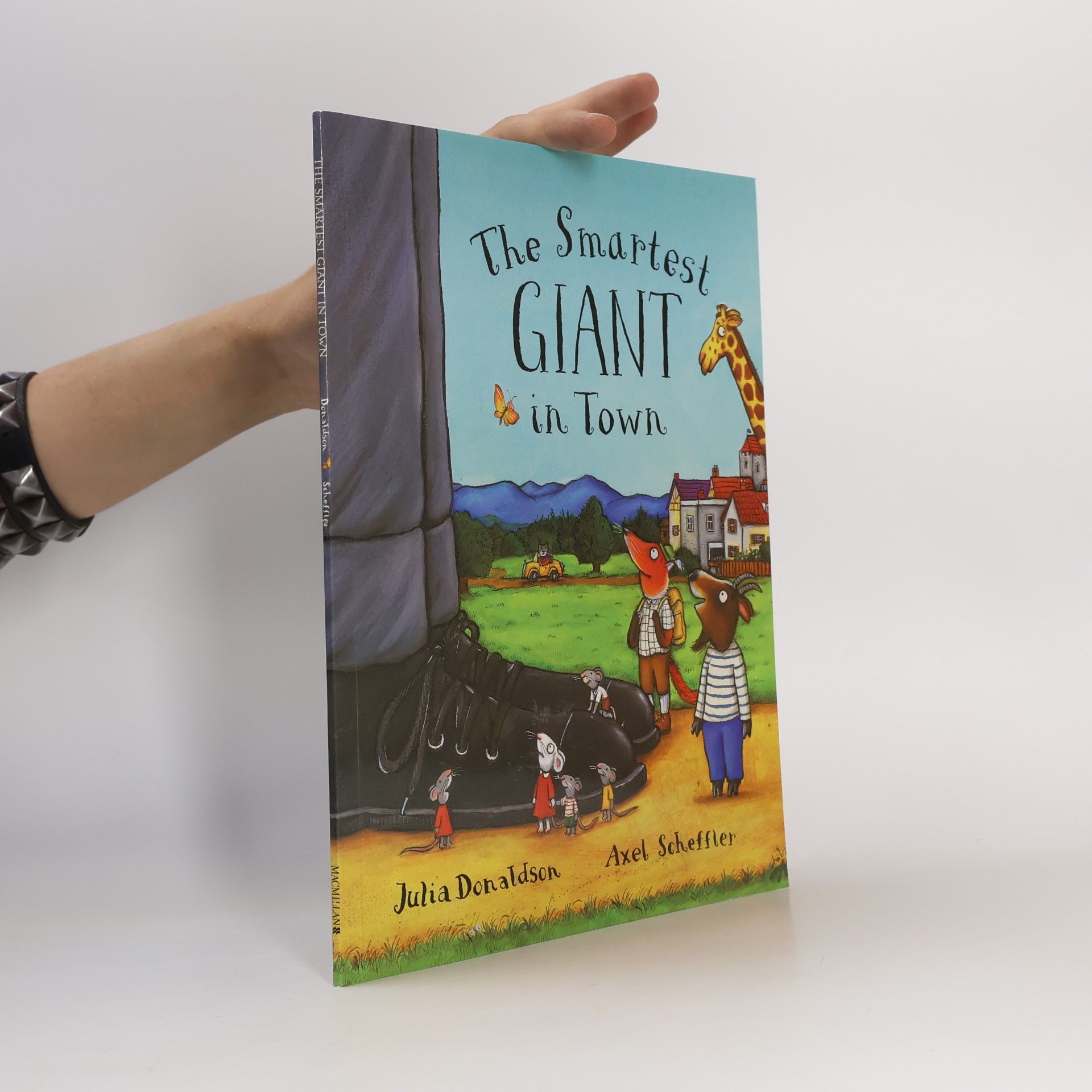 Julia Donaldson The smartest giant in town