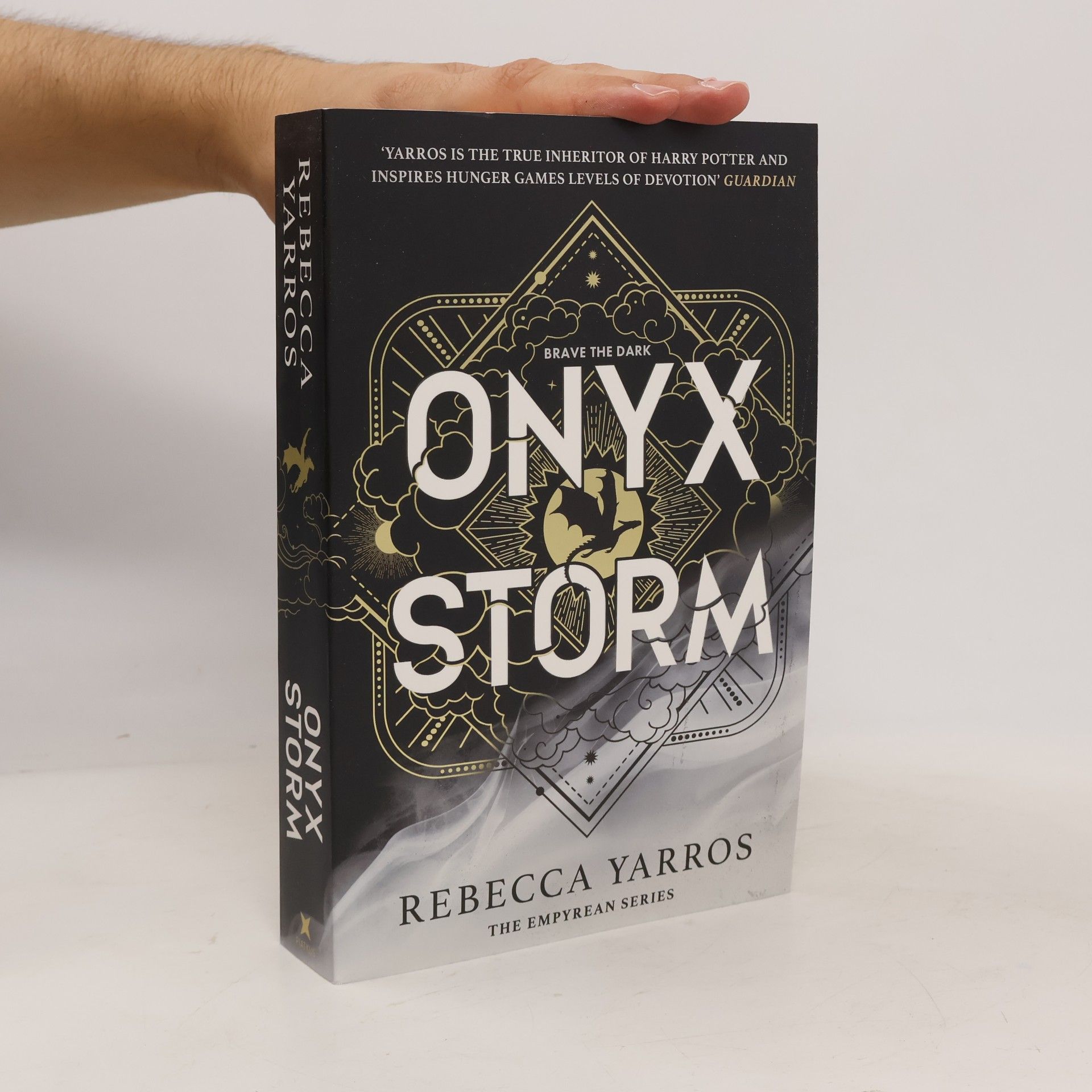 Rebecca Yarros Onyx Storm