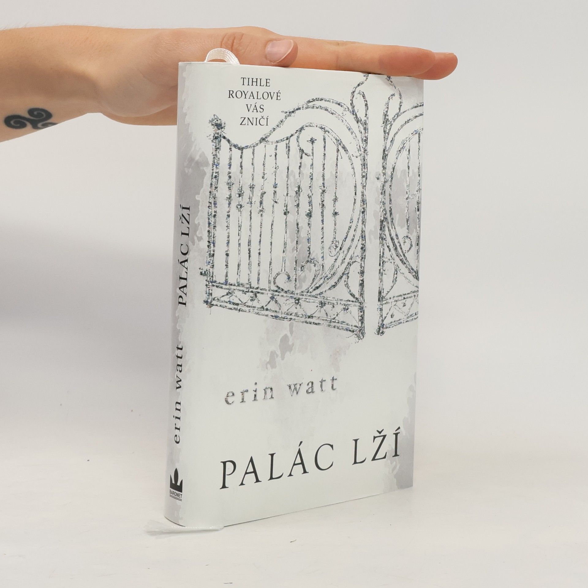 Elle Kennedy Palác lží