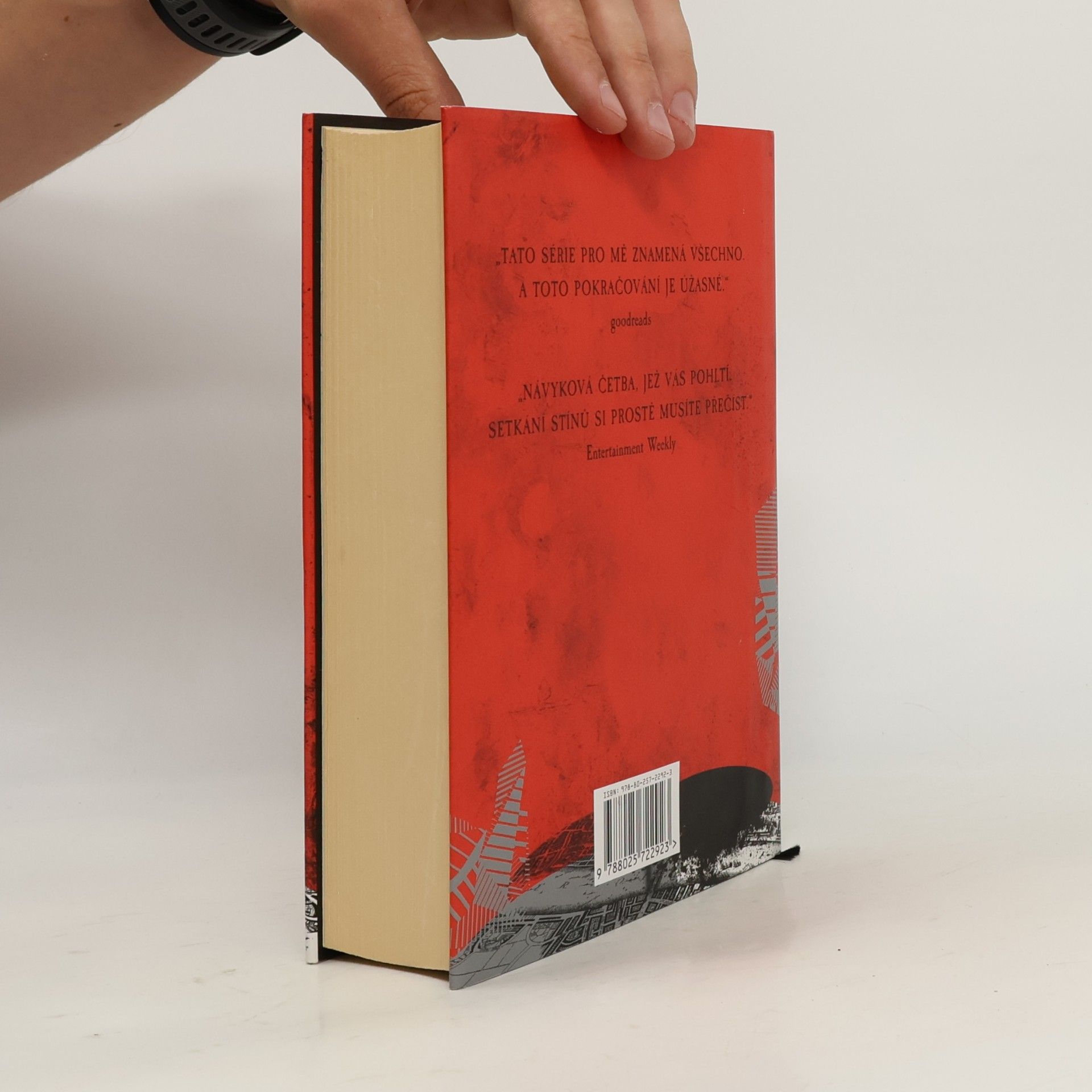 Victoria Schwab Setkání stínů