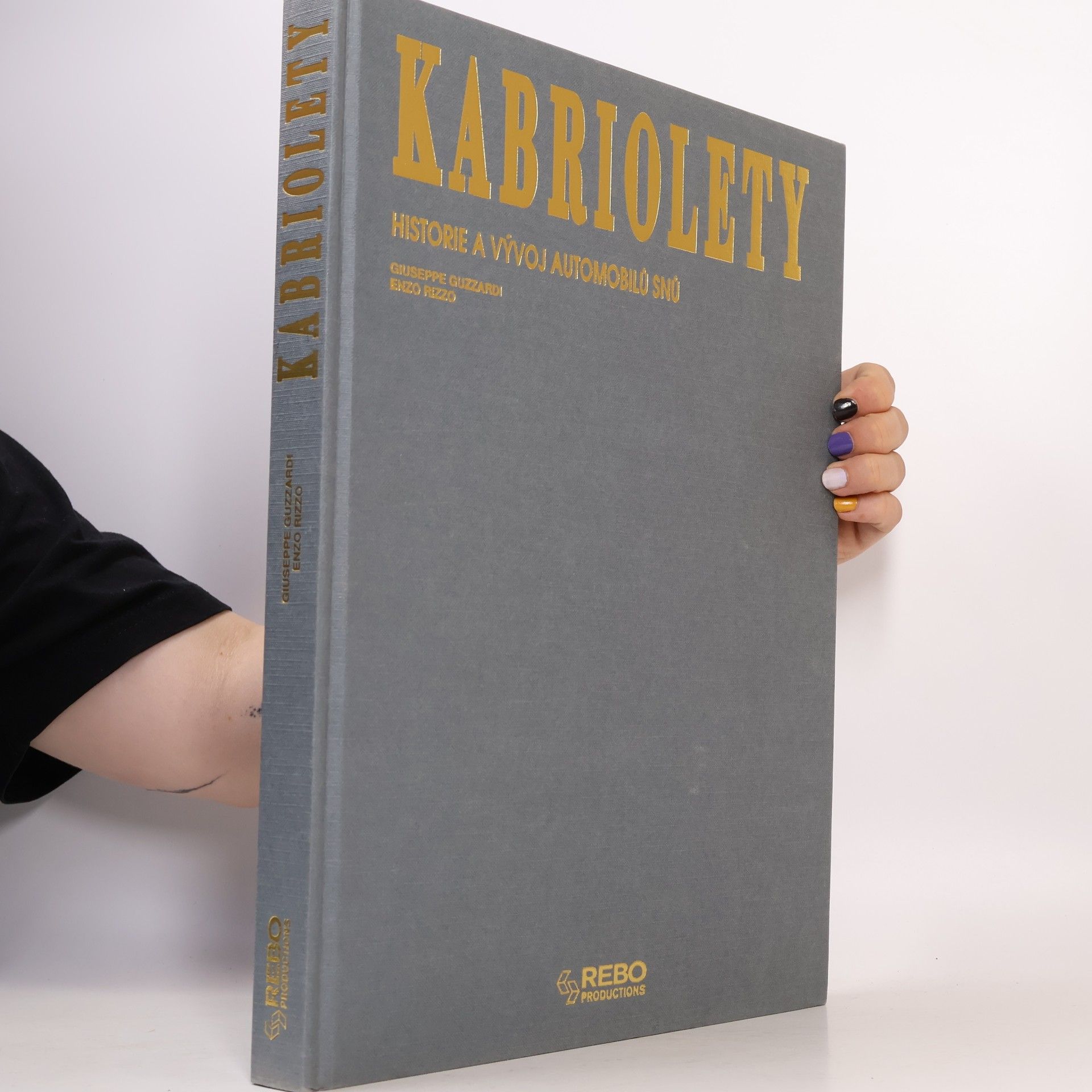 Jiří Baudyš Kabriolety. Historie a vývoj automobilů snů