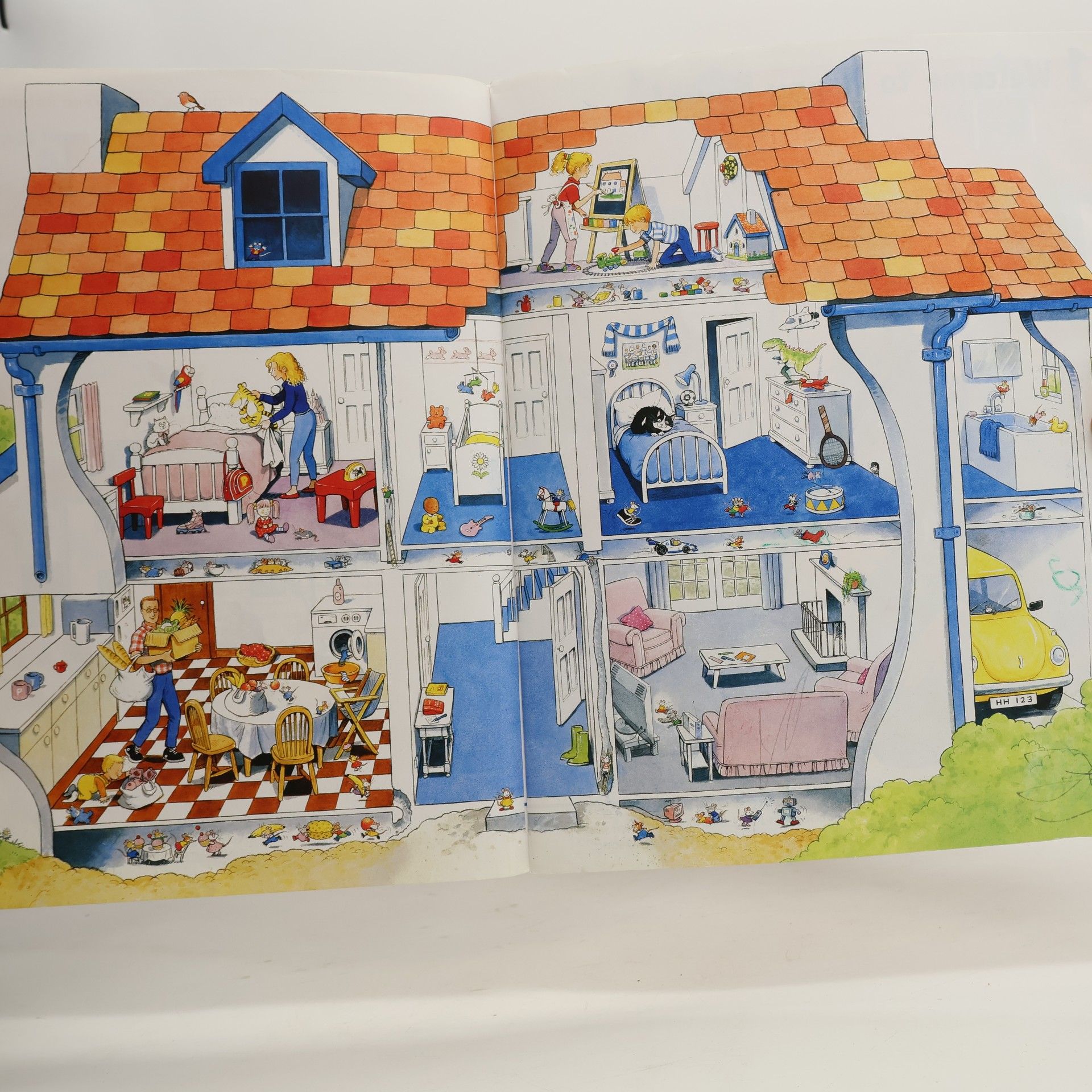 Stella Maidment Happy House 1. New Edition