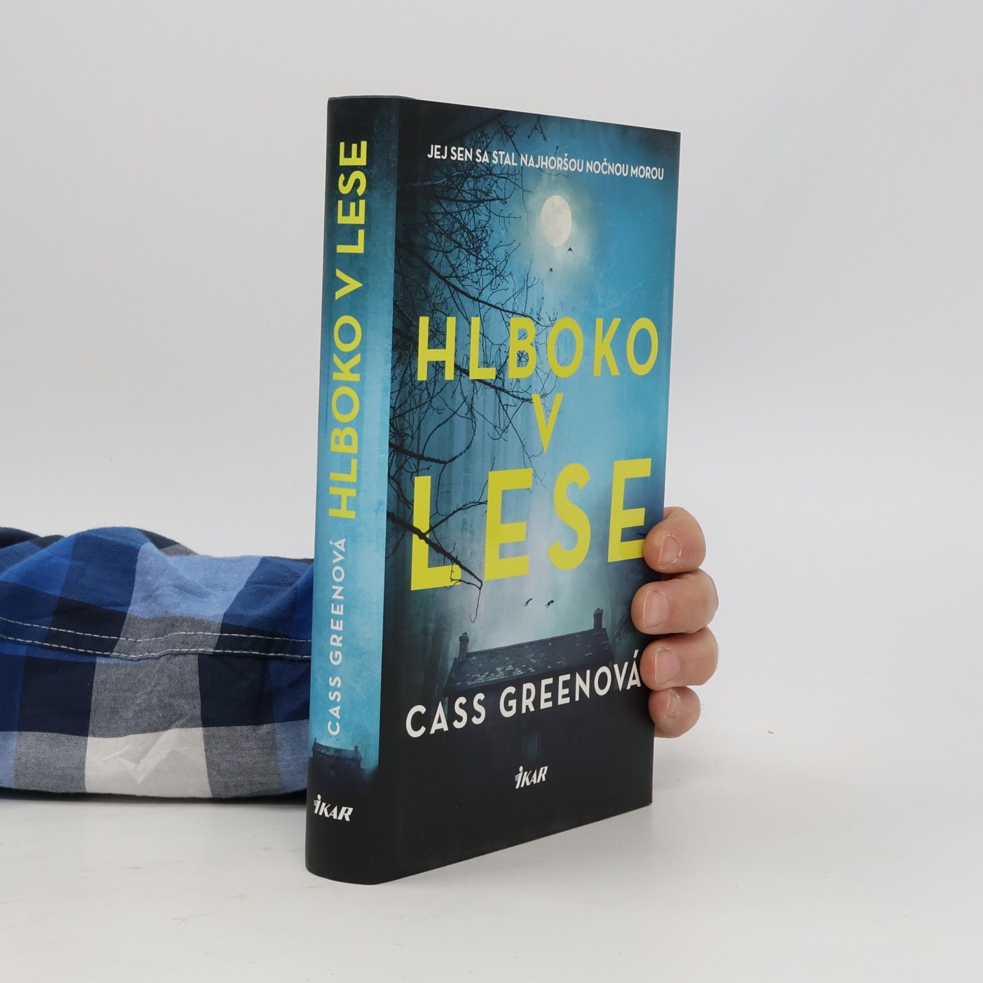 Cass Green Hlboko v lese