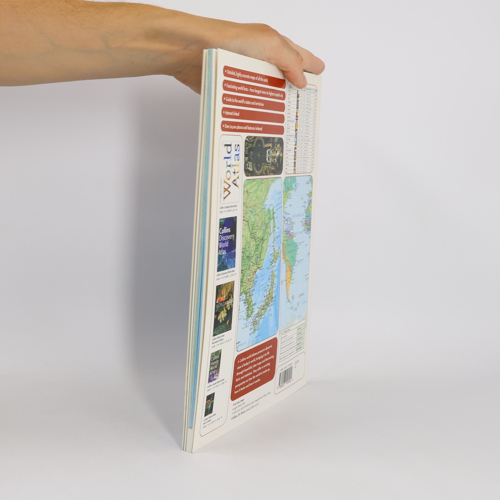 Collectif d'auteurs Collins World Atlas