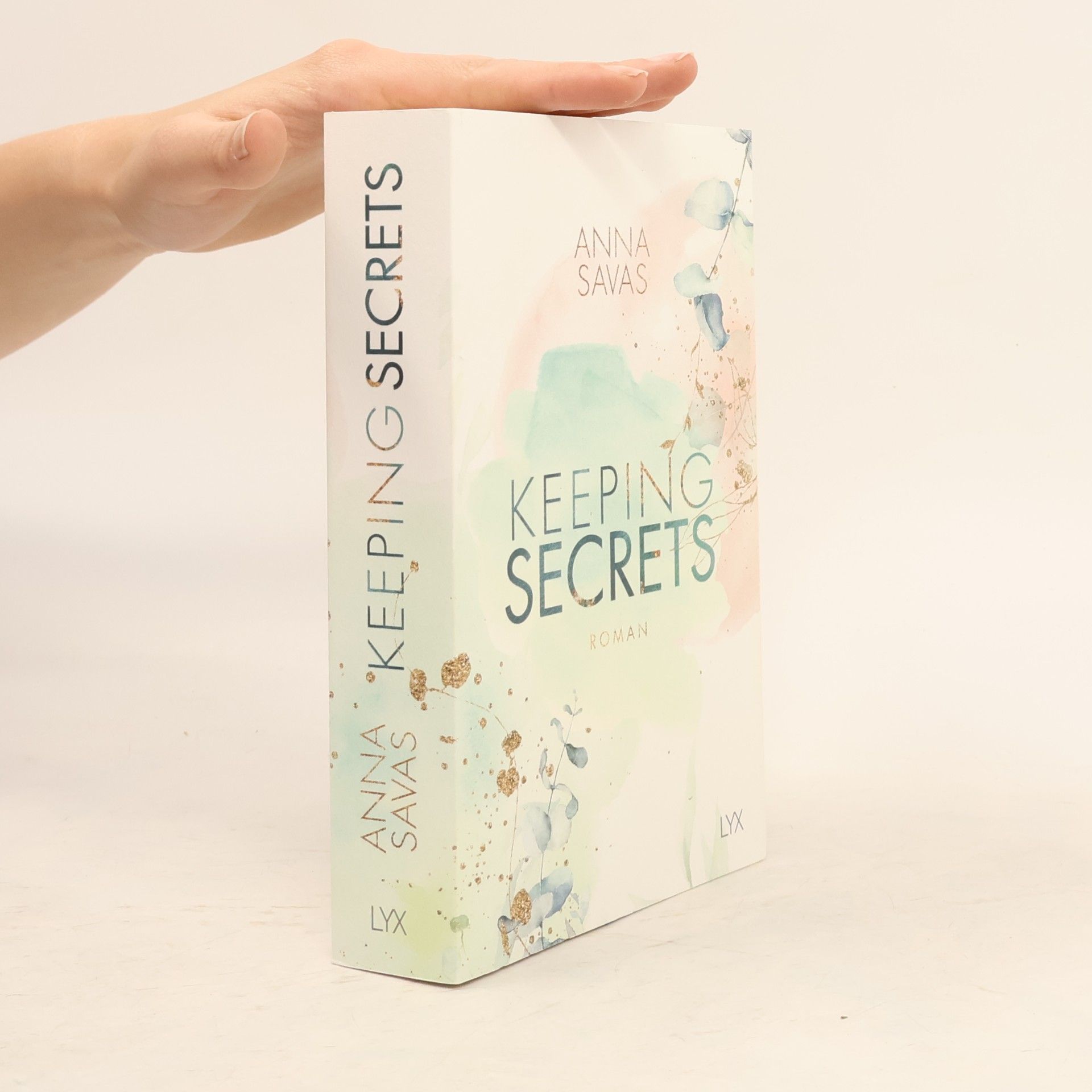 Anna Savas Keeping secrets