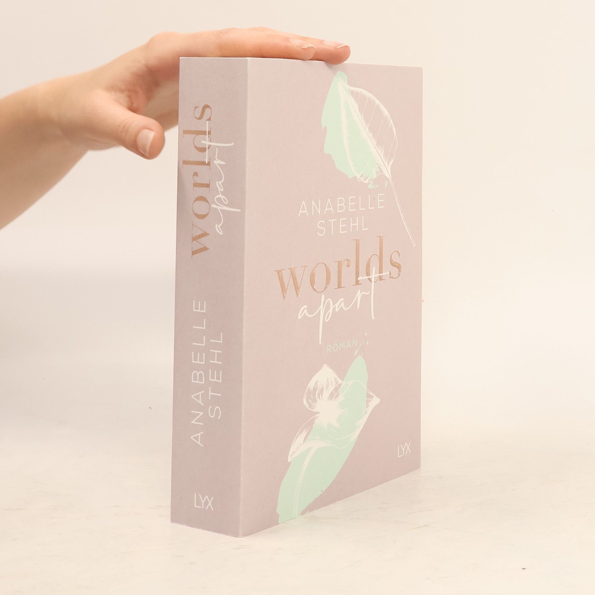 Anabelle Stehl Worlds Apart