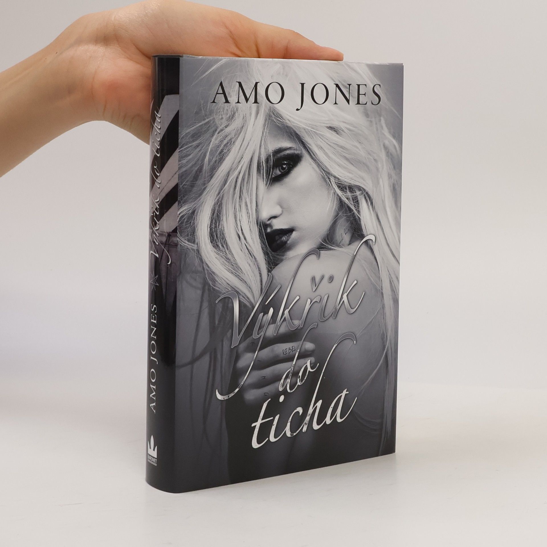 Amo Jones Výkřik do ticha