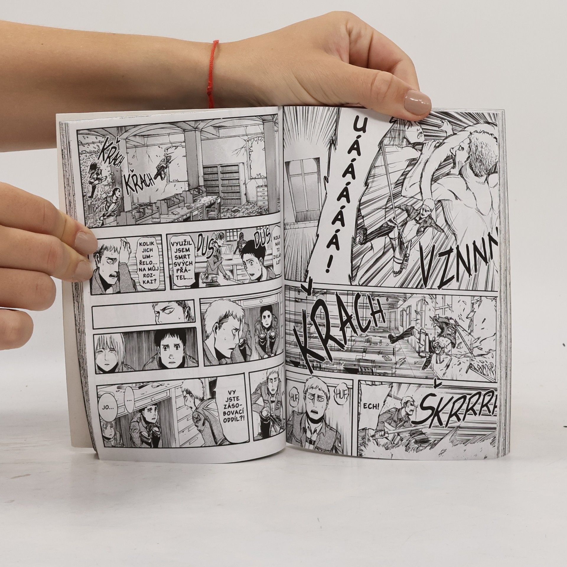 Hajime Isayama Útok titánů. Díl 2.