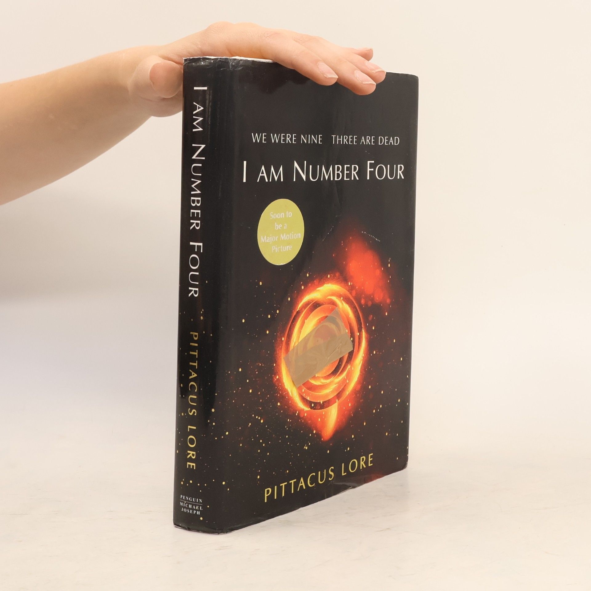 Pittacus Lore I am Number Four