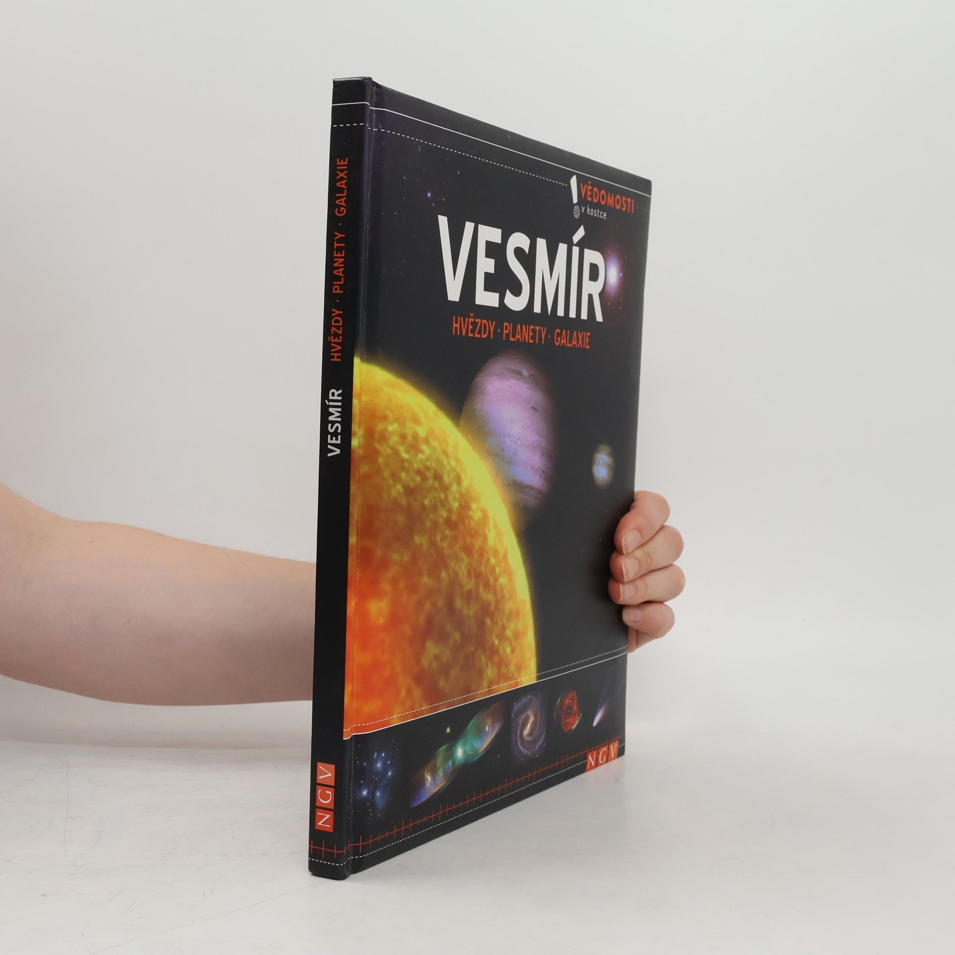 Kolektiv autorů Vesmír