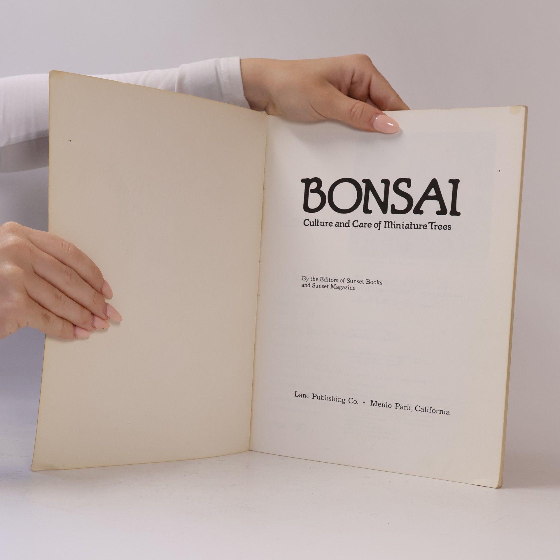 Various authors Bonsai: Culture and Care of Miniature Trees